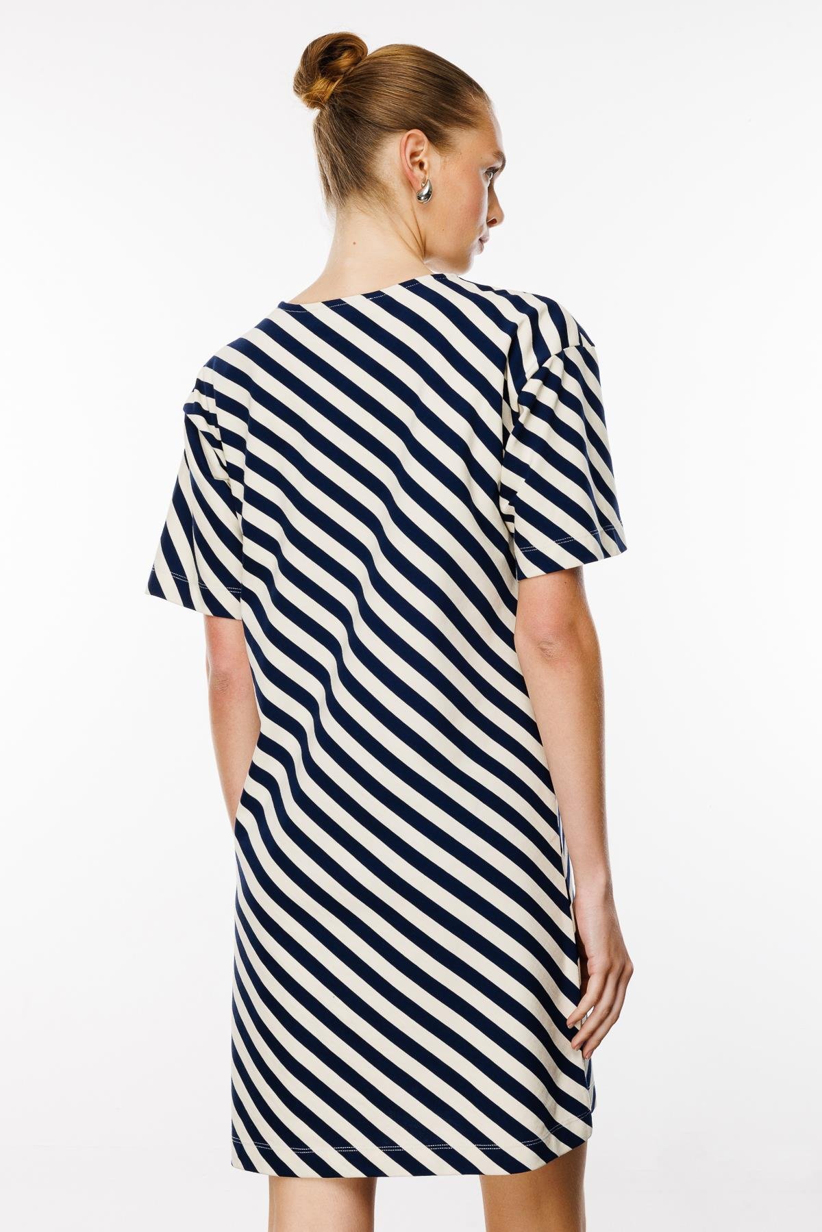 Rahat / Relaxed Fit Lacivert Çizgili Elbise