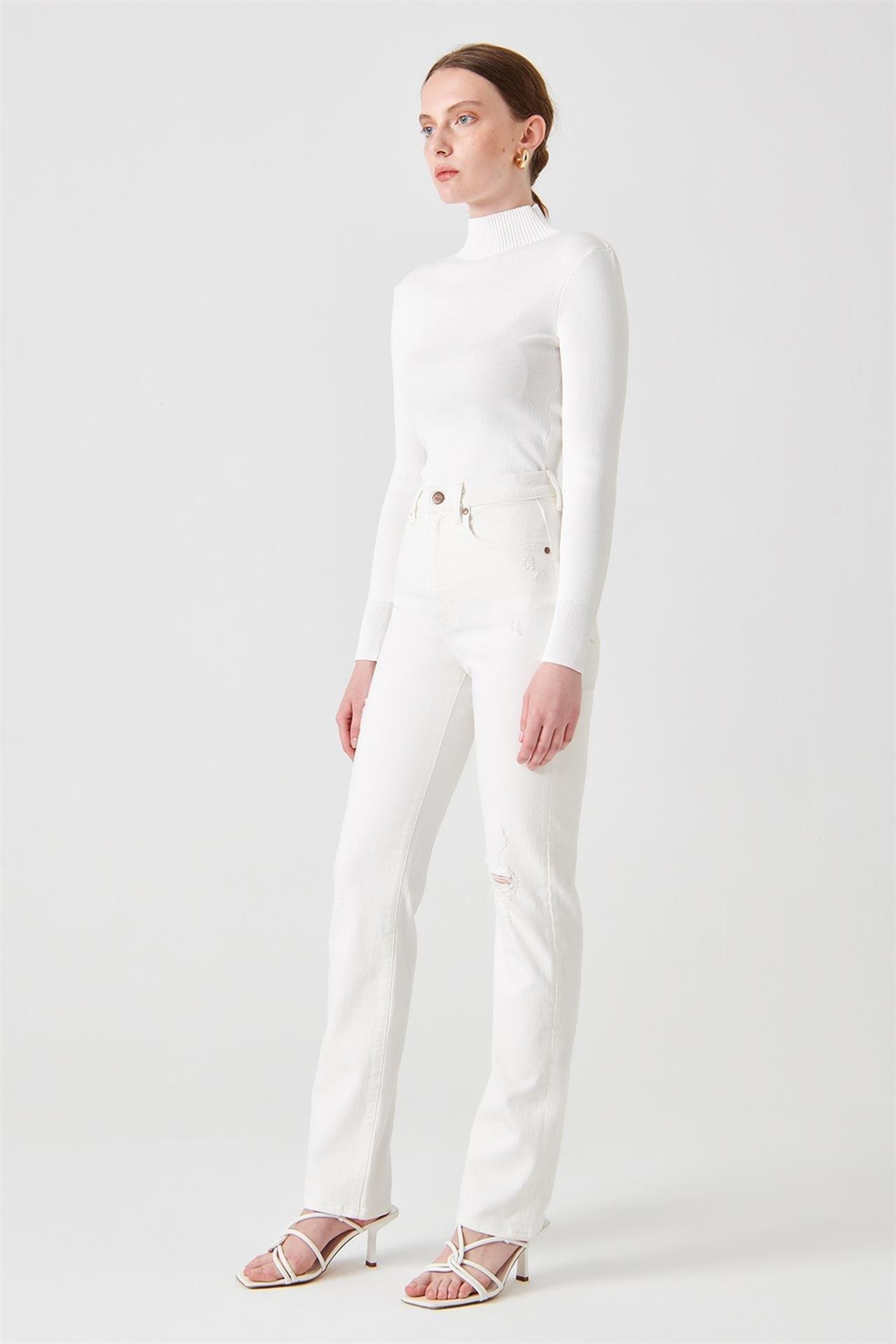 SARAH Slim Straight Fit Yüksek Bel Düz Paça Beyaz Kadın Jean Pantolon