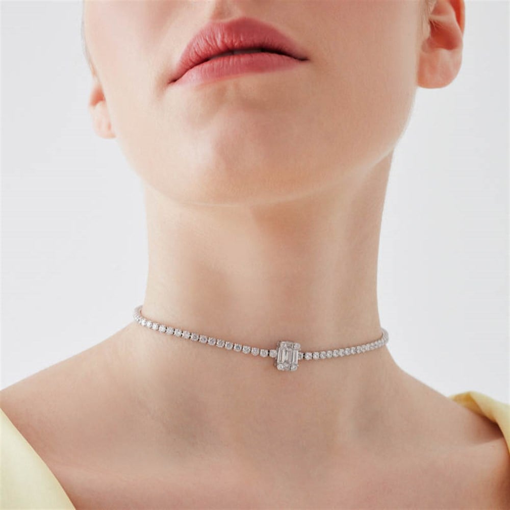 Cindy Choker