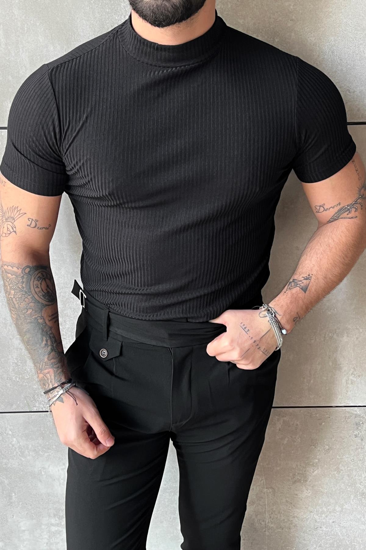 Yarım Boğazlı İnce Likralı Slim T-Shirt