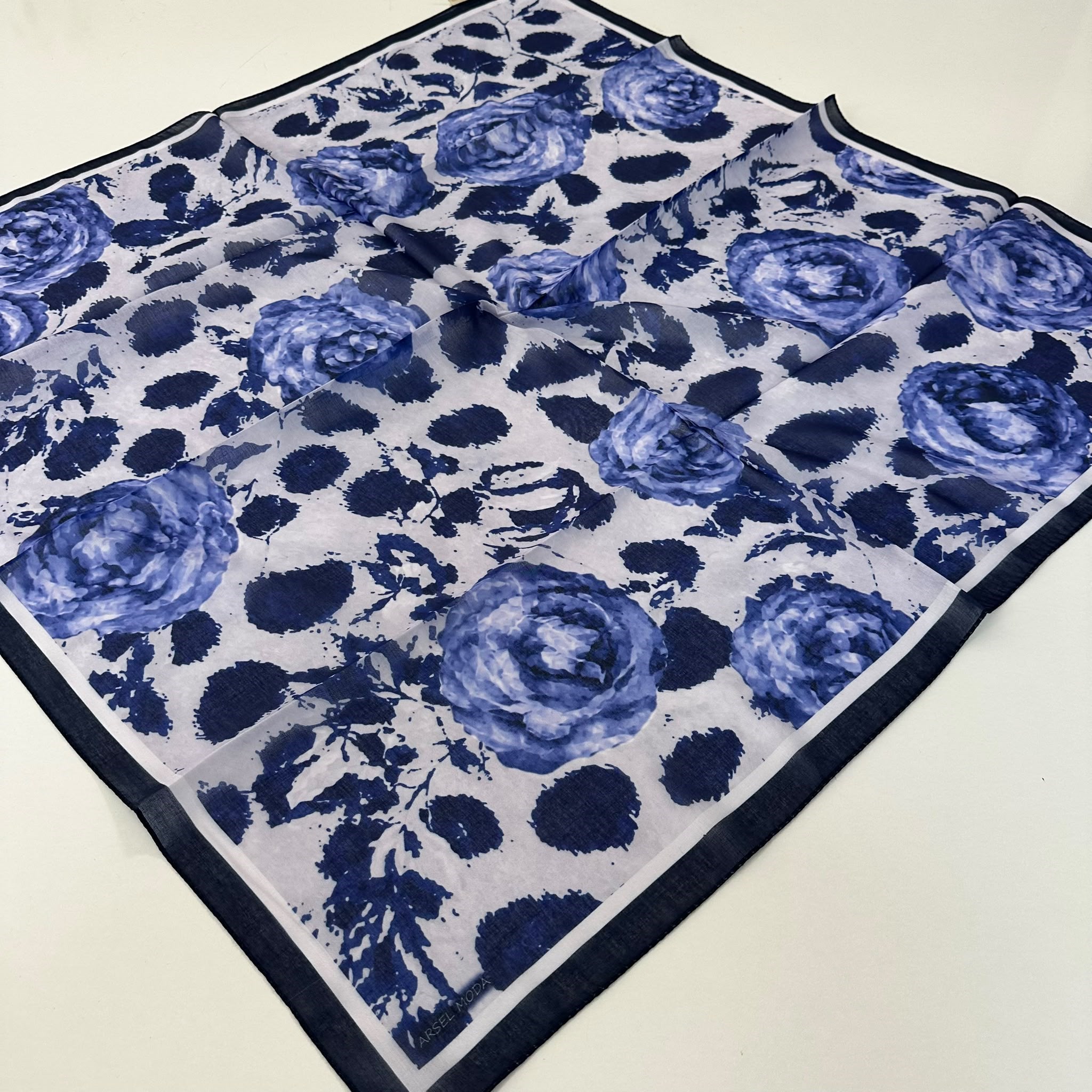 ARSEL MODA Soft Pamuklu Eşarp İtalyan Dikişli LRB7304