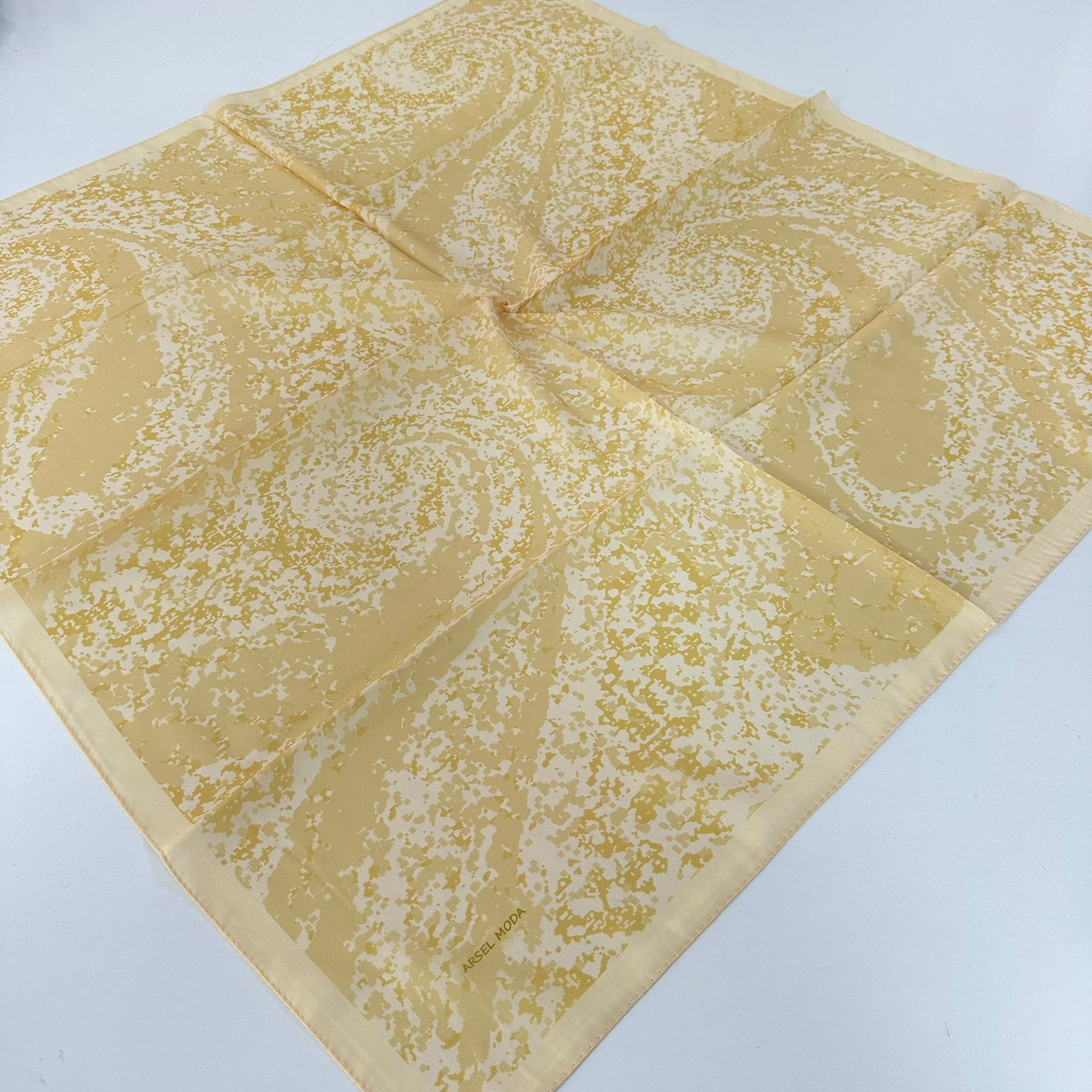 ARSEL MODA Soft Pamuklu Eşarp İtalyan Dikişli Sarı Serisi  LRB7006