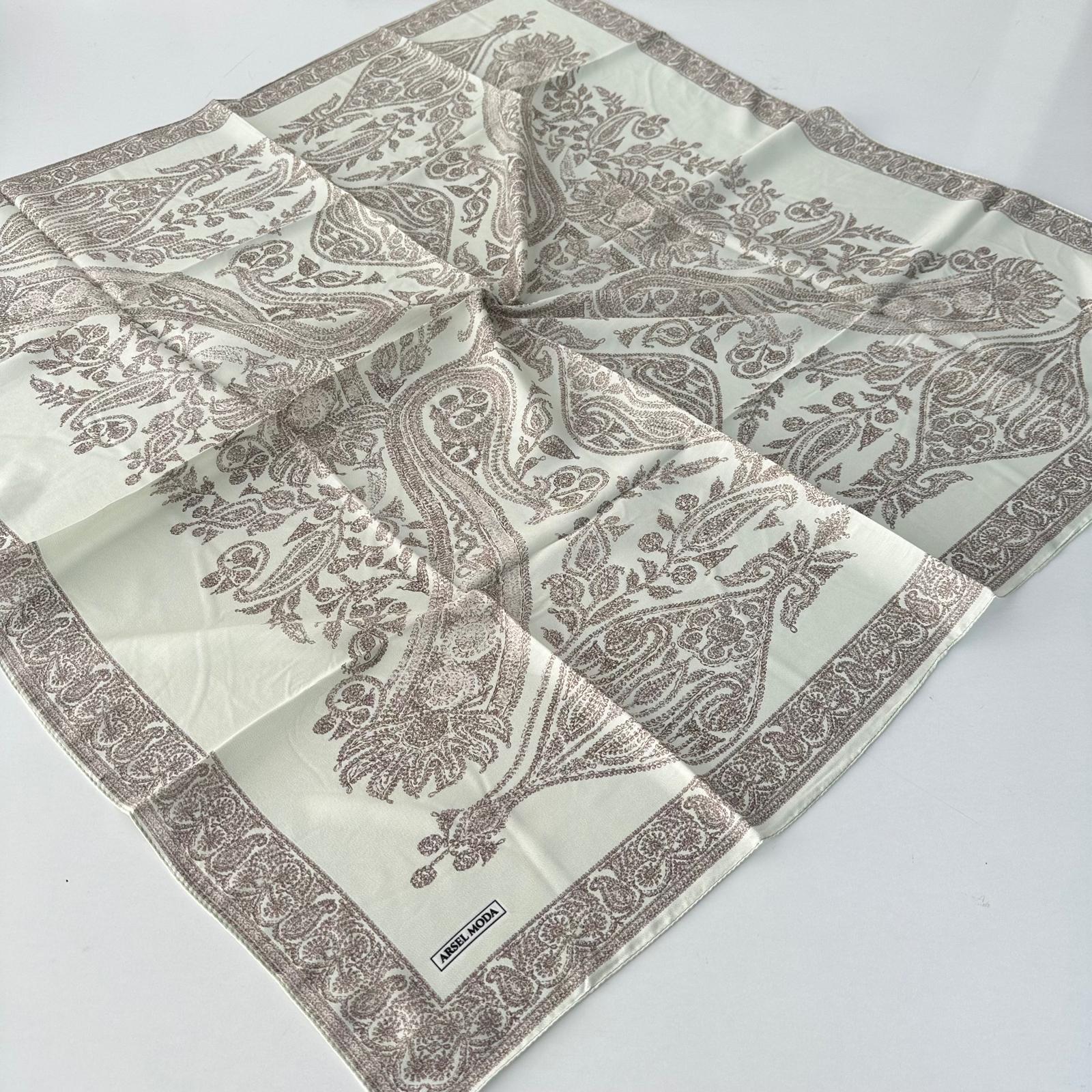 ARSEL MODA Soft Pamuklu Eşarp LRB0126