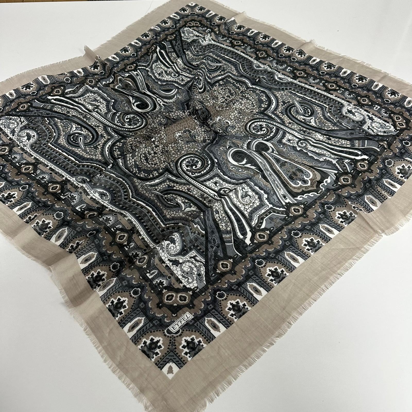 Eyfel Flamlı Pamuklu Eşarp PFE3004