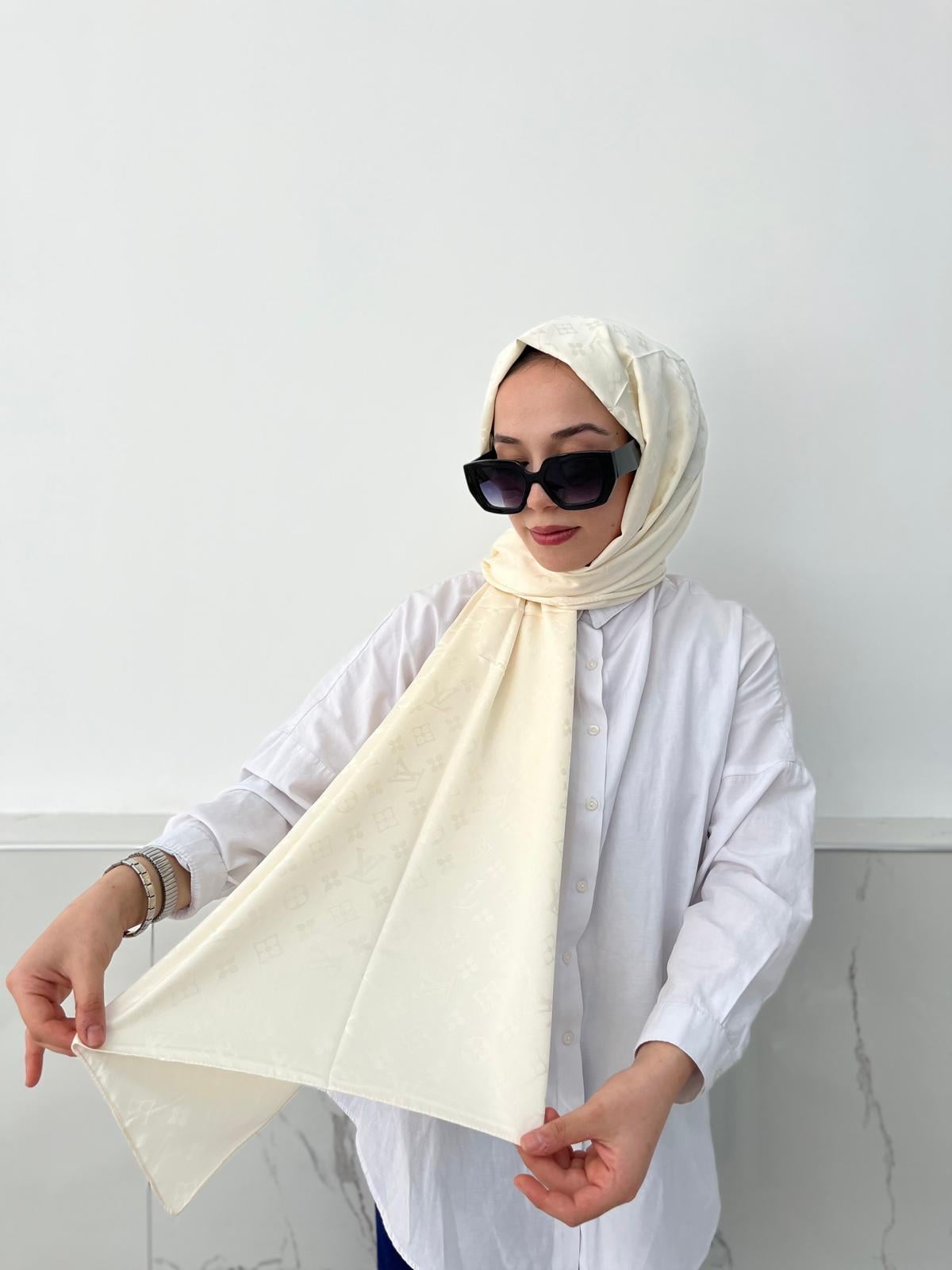 Locella Jakar Şal Krem JSL1314
