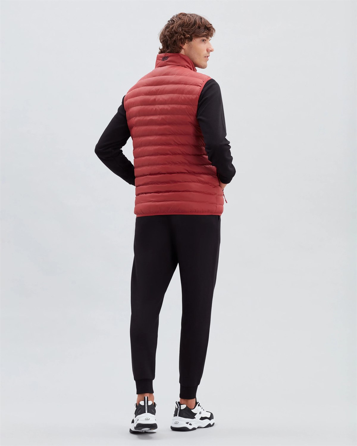 SKECHERS YELEK S202174-621 M Essential Vest