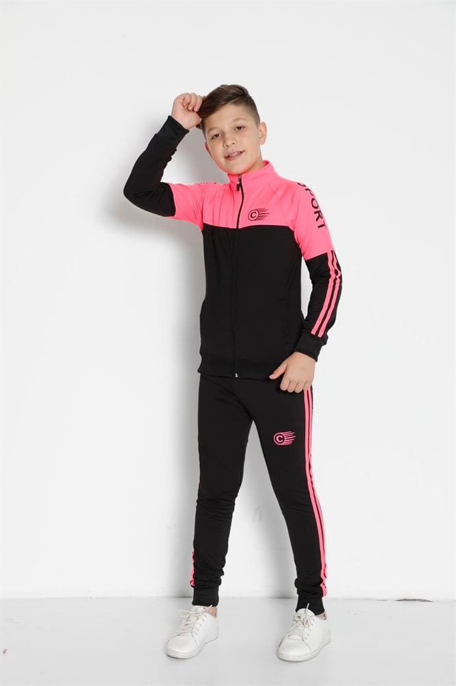 spor eşofman takımı