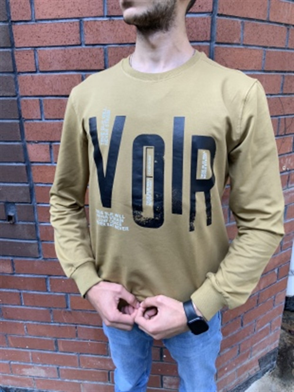 Sweatshirt