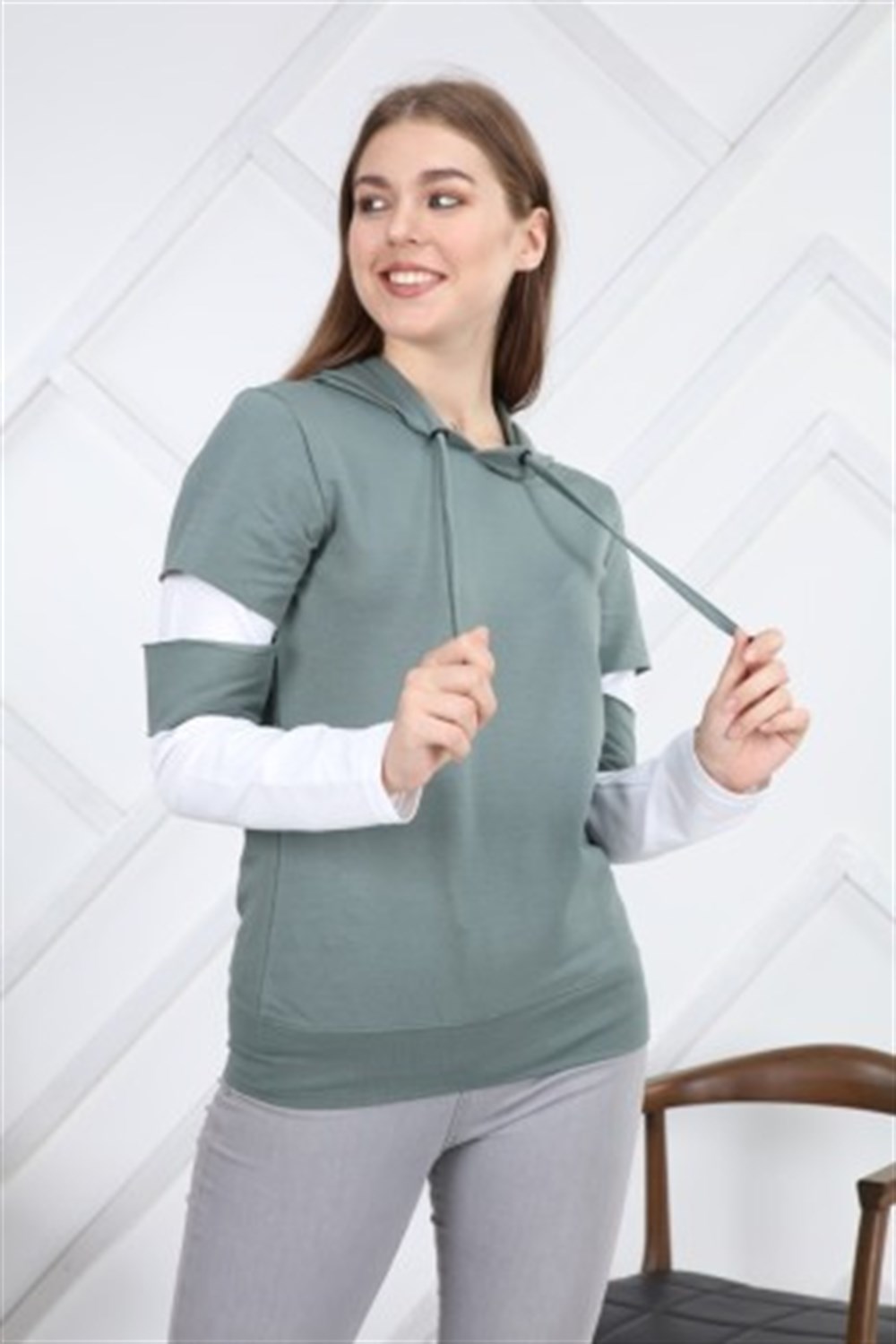 Sweatshirt
