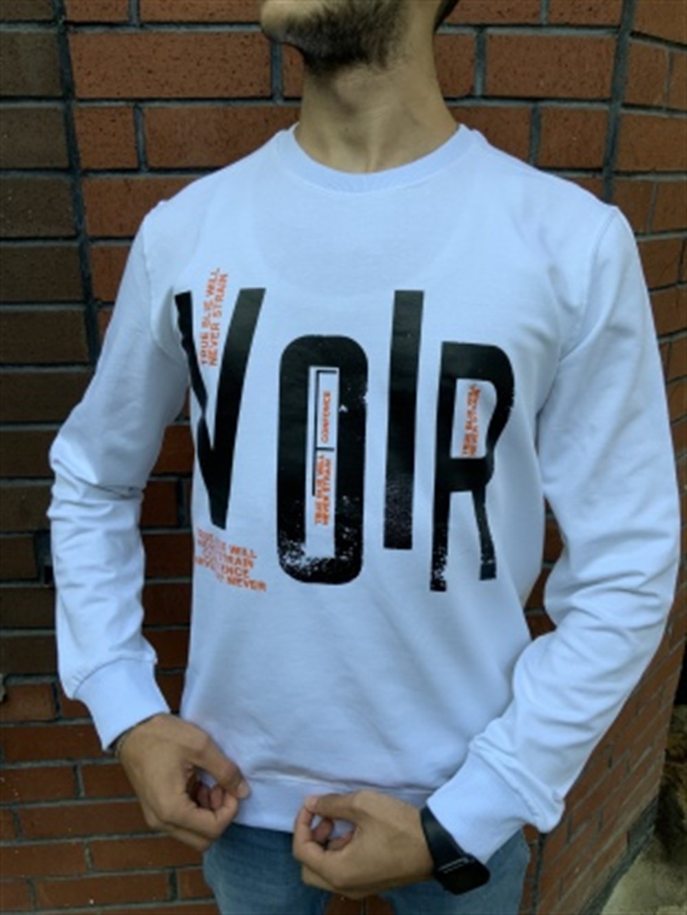 Sweatshirt