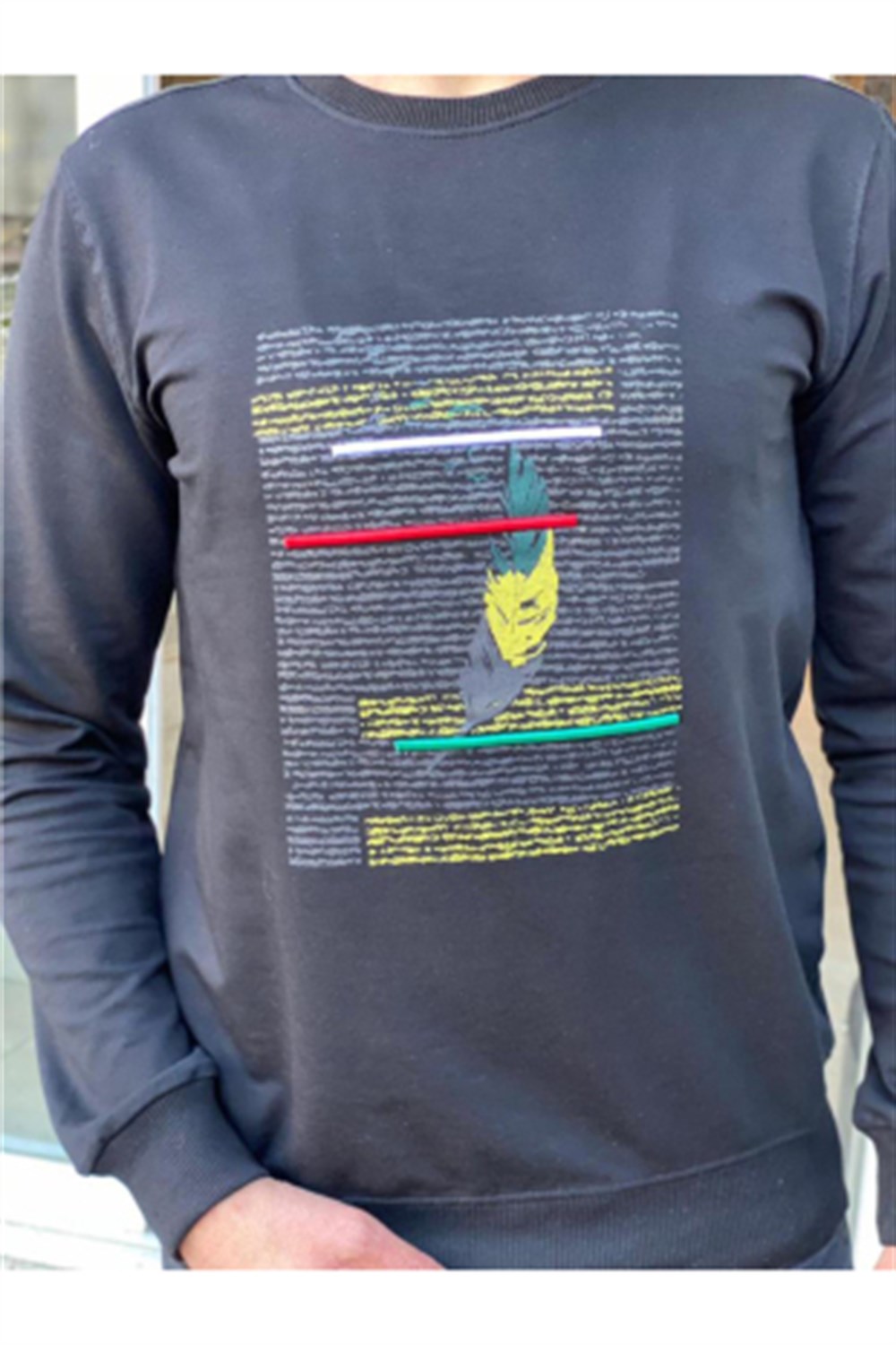 Sweatshirt