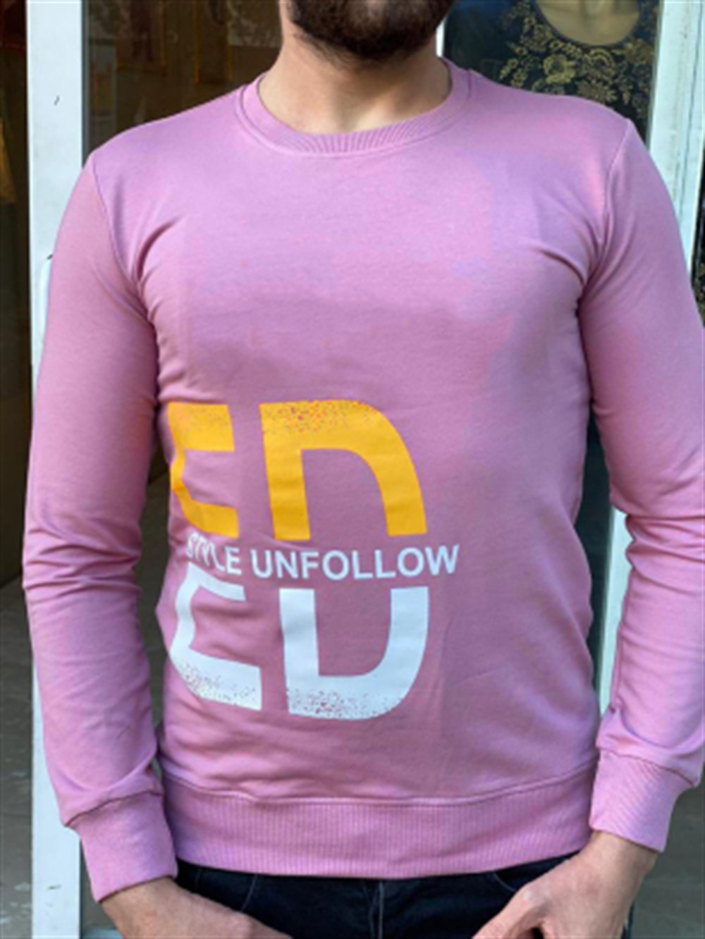 Sweatshirt
