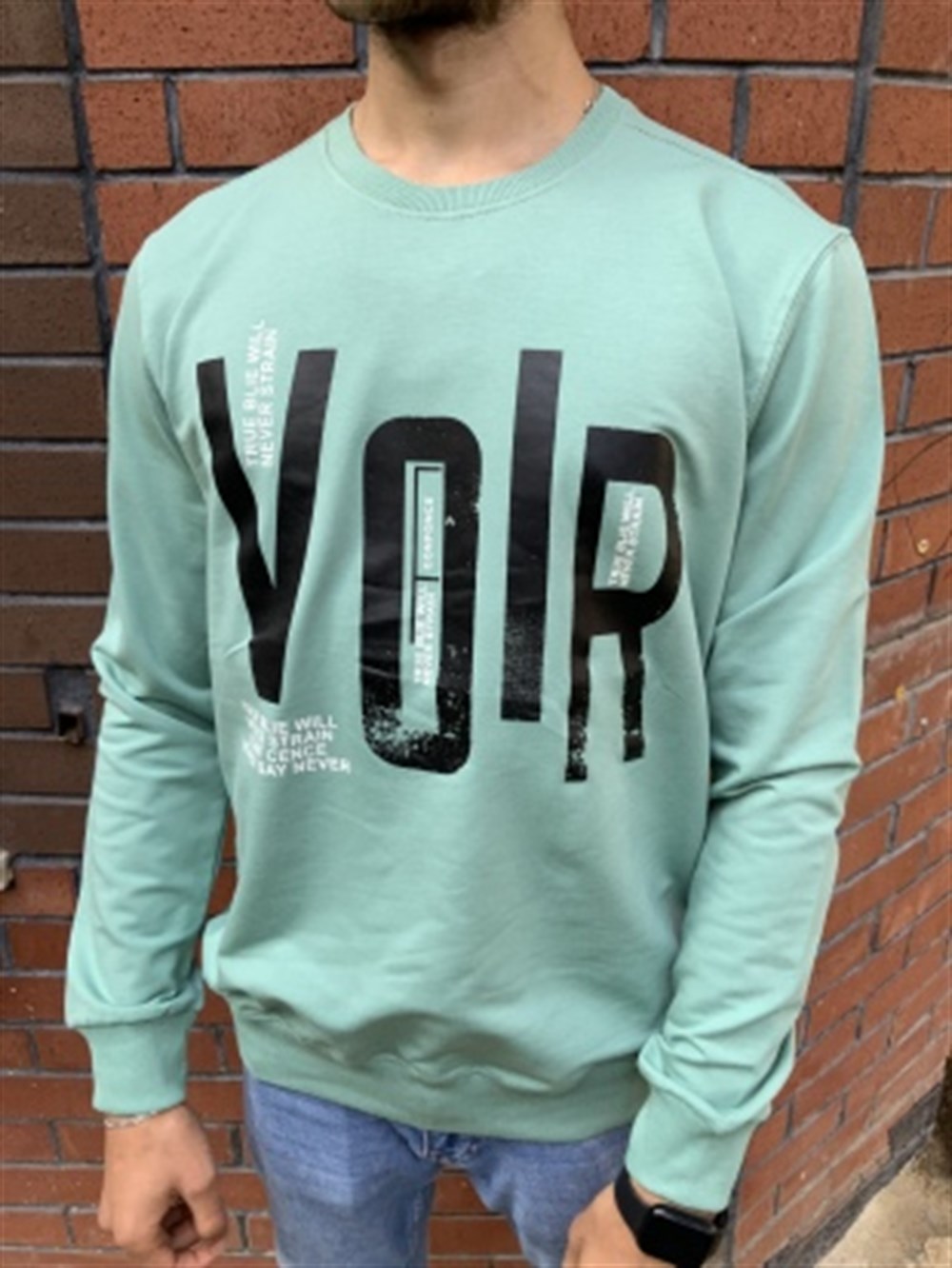 Sweatshirt