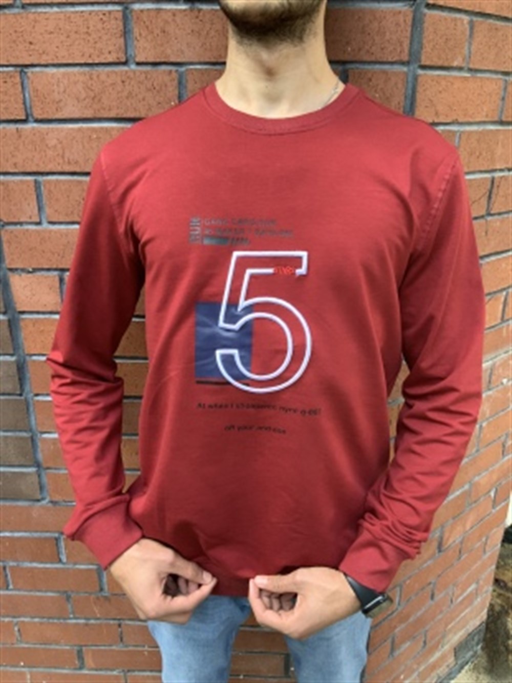 Sweatshirt