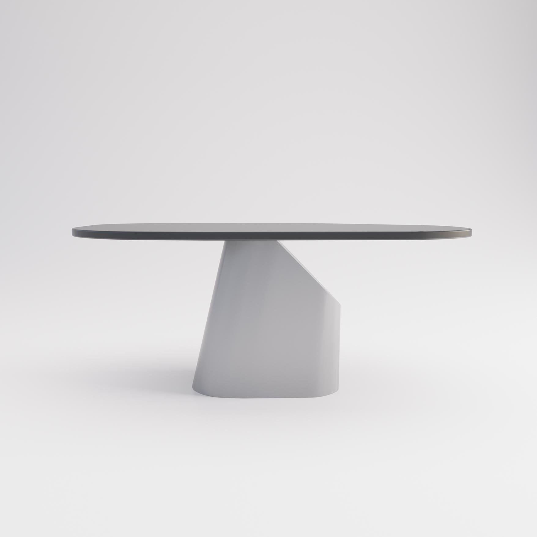 Sav Dining Table