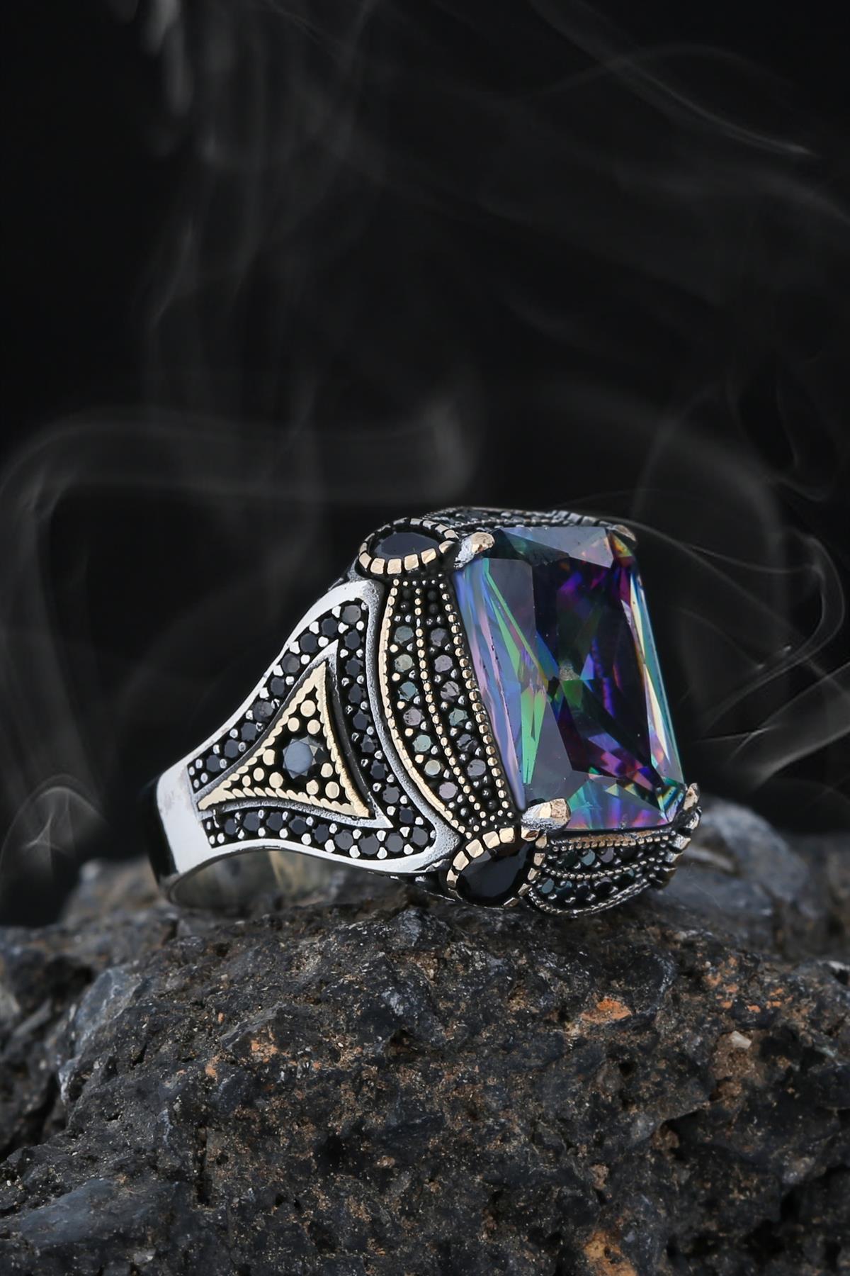 Mistik Topaz ve Zirkon Taşlı Motifli Gümüş Erkek Yüzük