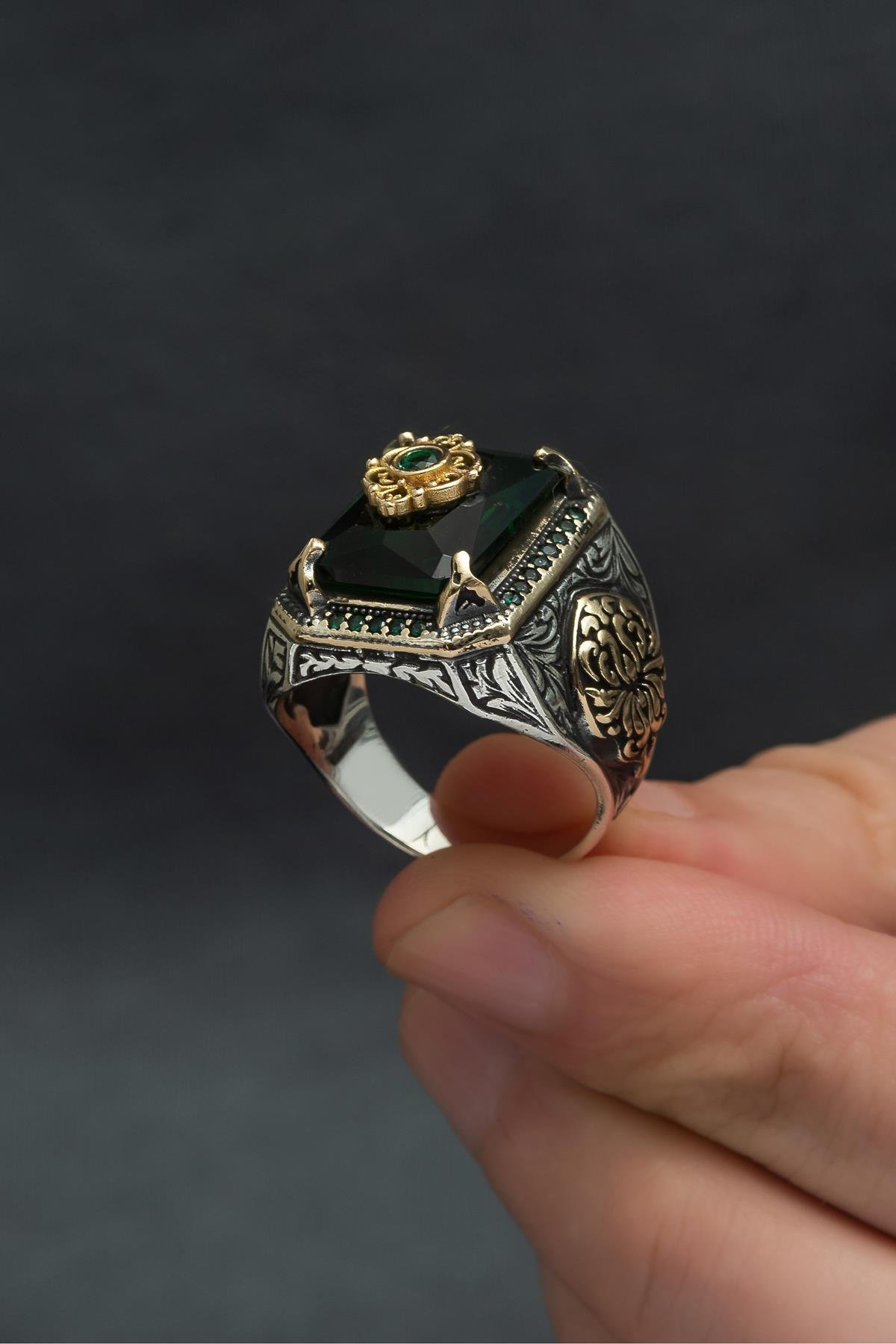 Yeşil Taşlı Çiçek Motifli 925 Gümüş Erkek Yüzük
