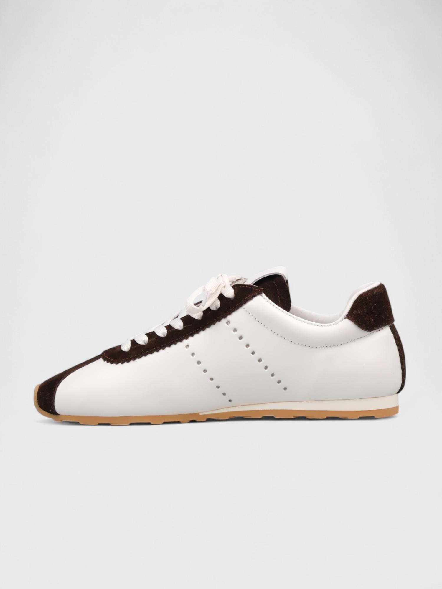 - Beyaz-Kahverengi Süet