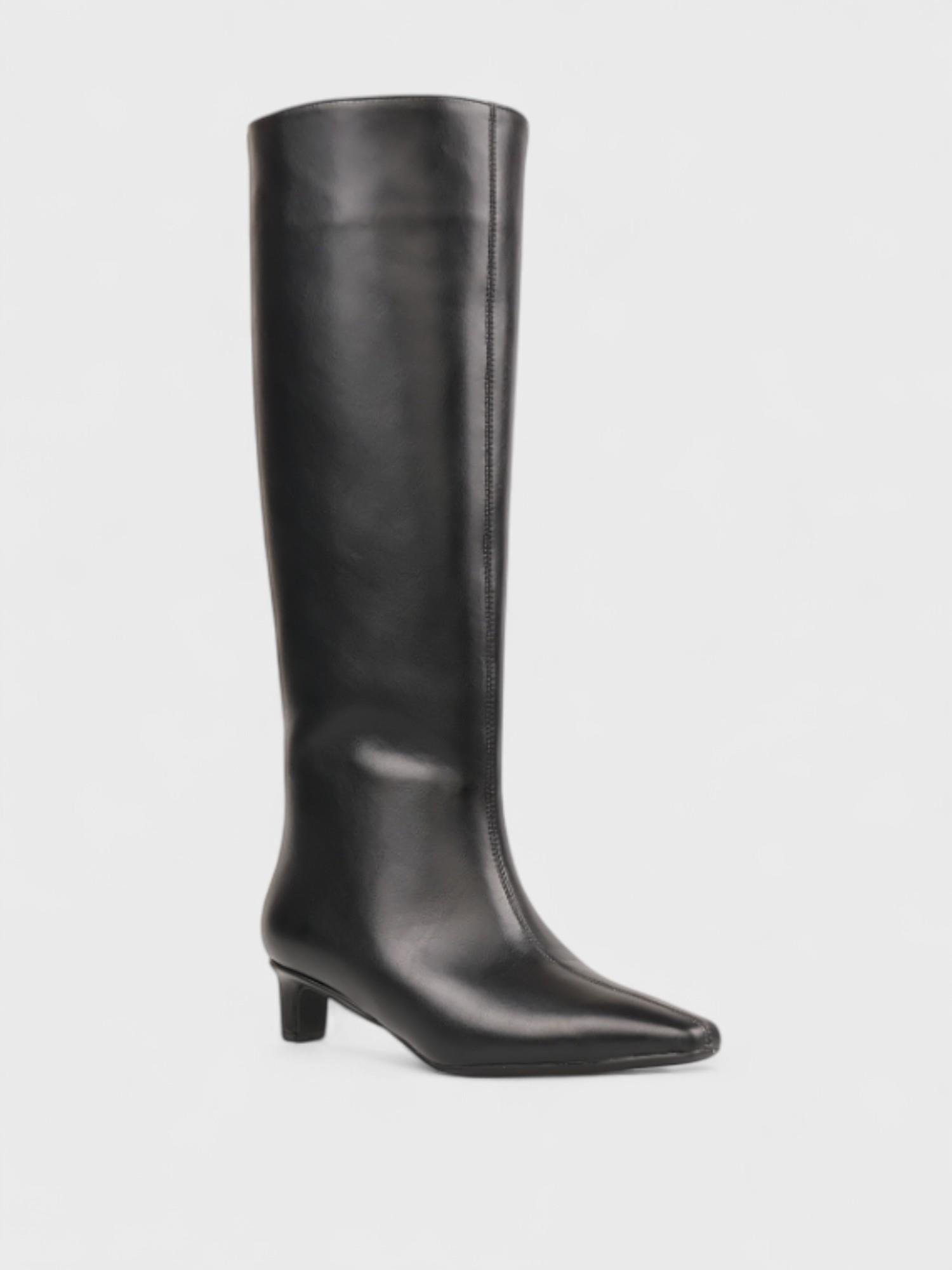 1026-25 Kadın Çizme