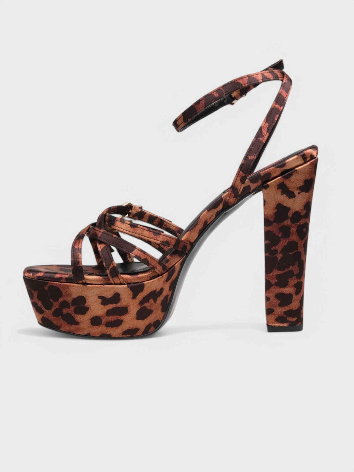 2998 Kadın Topuklu Ayakkabı