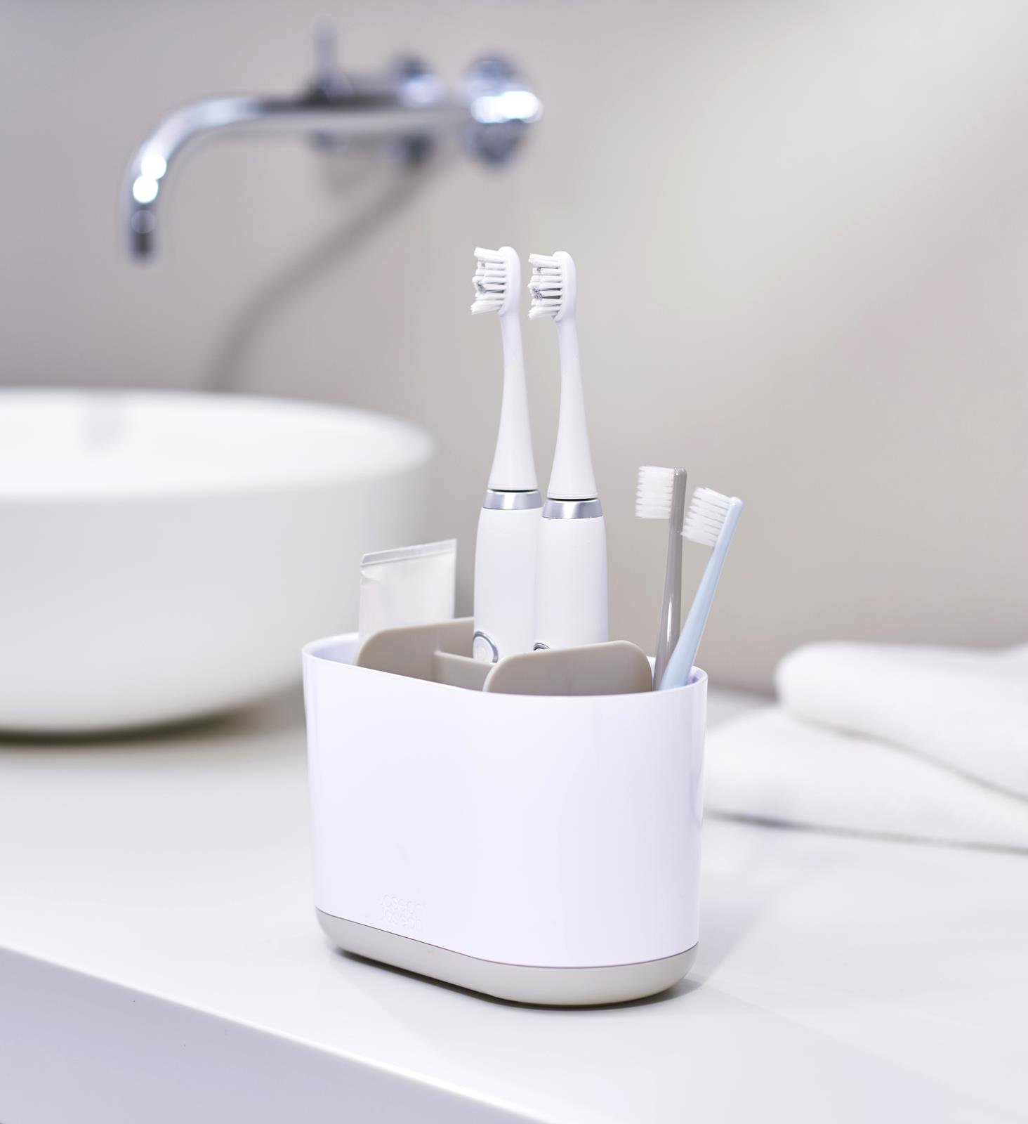 Joseph Joseph Duo-70553-Duo-Joseph Joseph Duo Büyük Diş Fırçalık -Beyaz