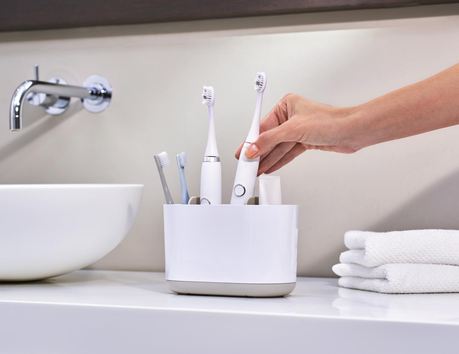 Joseph Joseph Duo-70553-Duo-Joseph Joseph Duo Büyük Diş Fırçalık -Beyaz