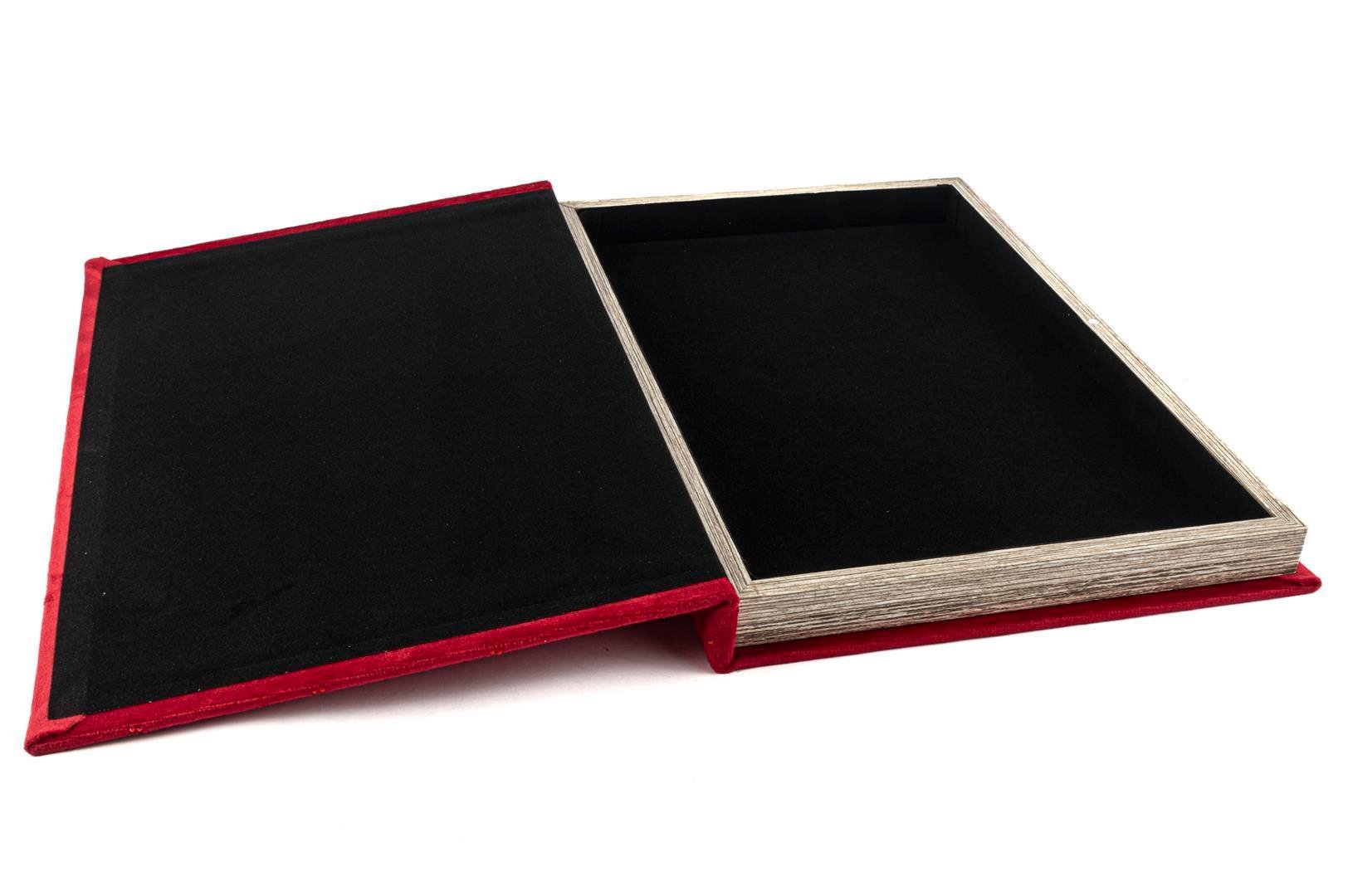 MIKASAKırmızı Velvet Kitap Kutu 35x24x3cm | Karabaş Home
