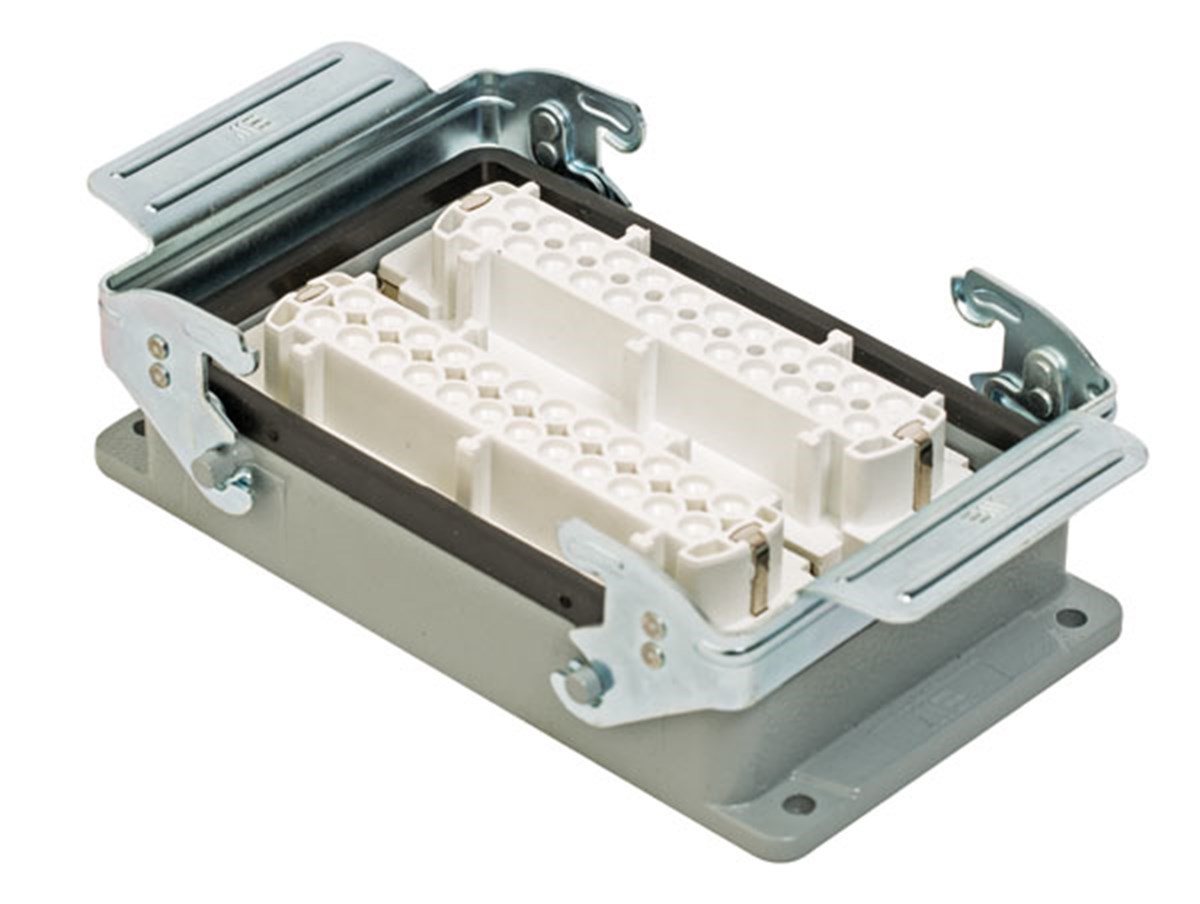 403060S
48x16A. ÇOKLU MAKİNE PRİZ METAL MANDALLI