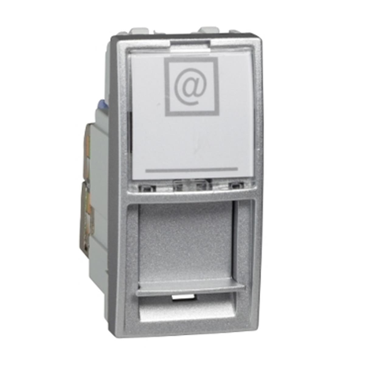 MGU3.446.30
Unica RJ45 Cat6A UTP 1m alüminyum