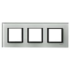 MGU68.006.7C2Unica Beyaz cam Üçlü Yatay çerçeve