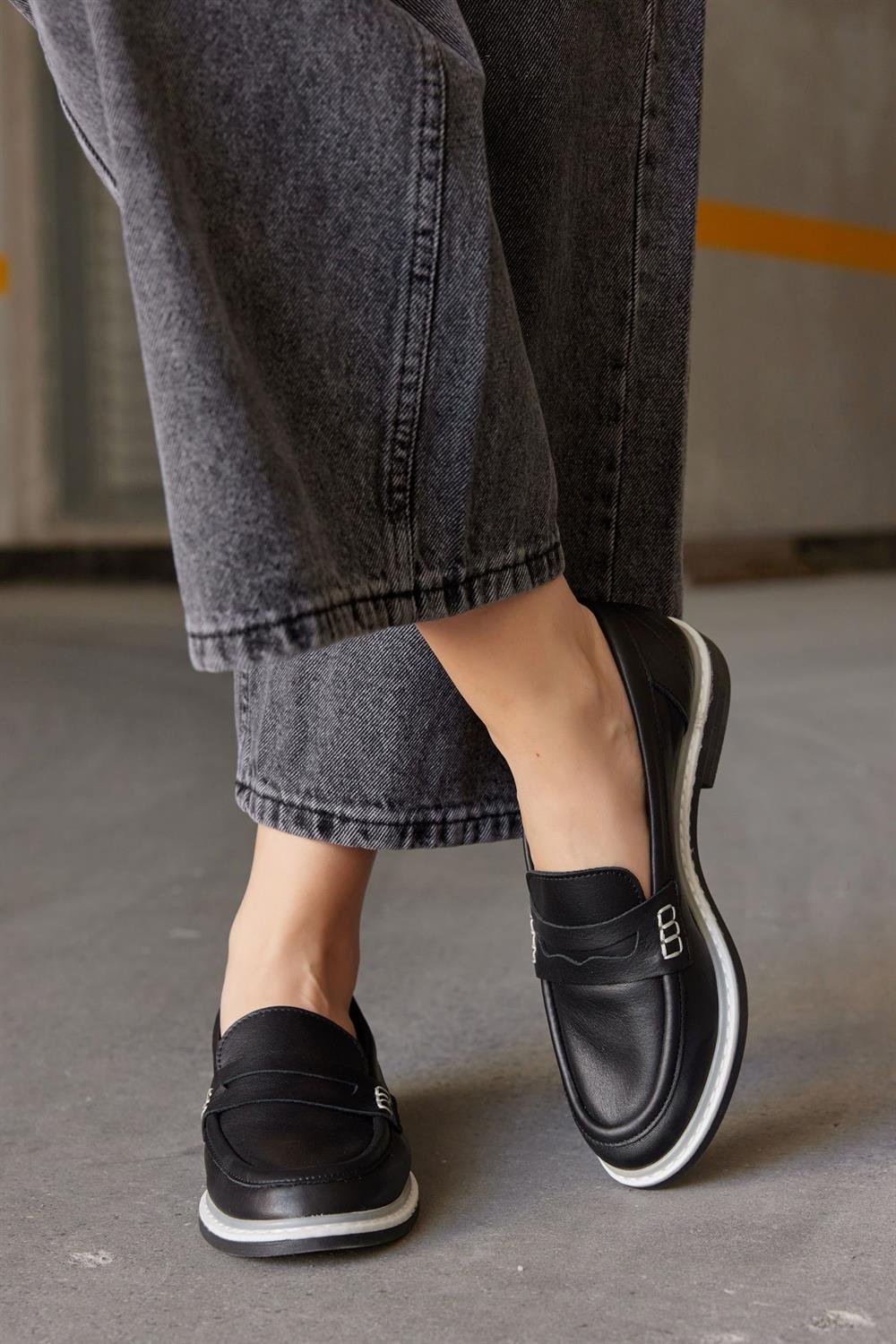 Almira Siyah Hakiki Deri Kadın Loafer