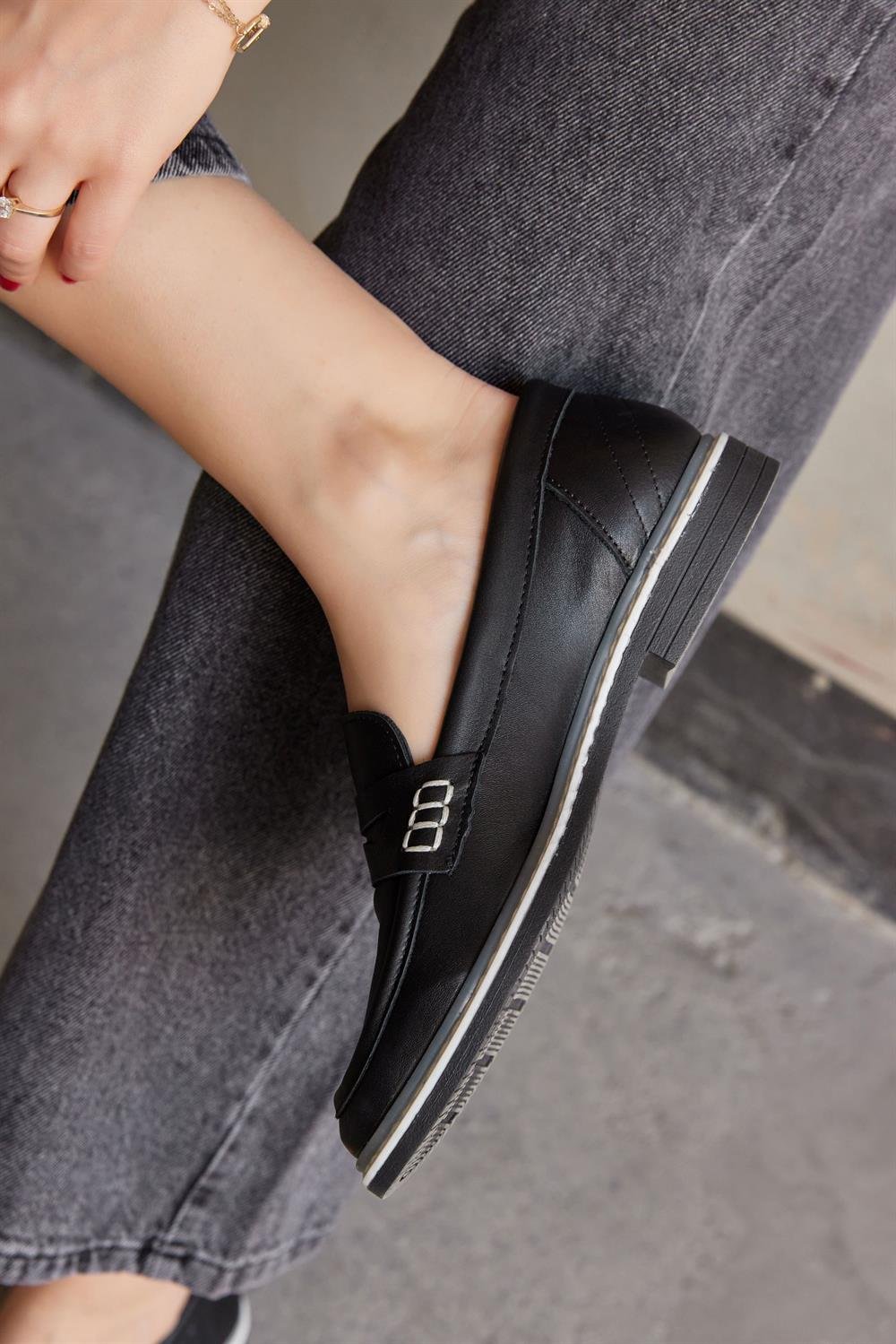 Almira Siyah Hakiki Deri Kadın Loafer