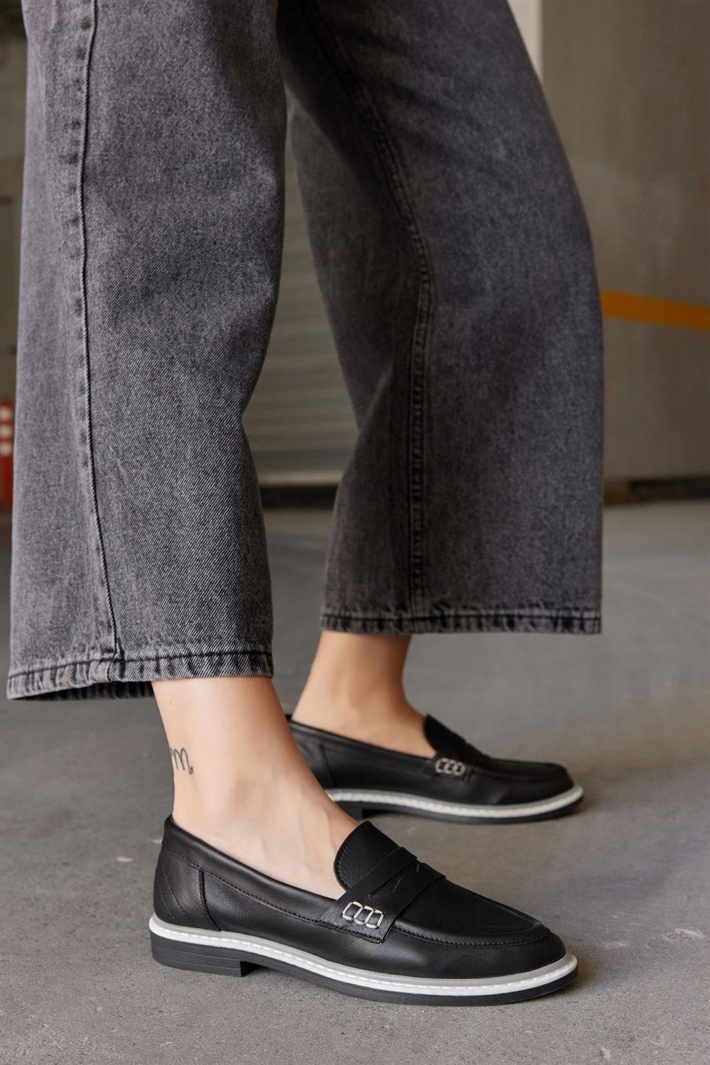 Almira Siyah Hakiki Deri Kadın Loafer