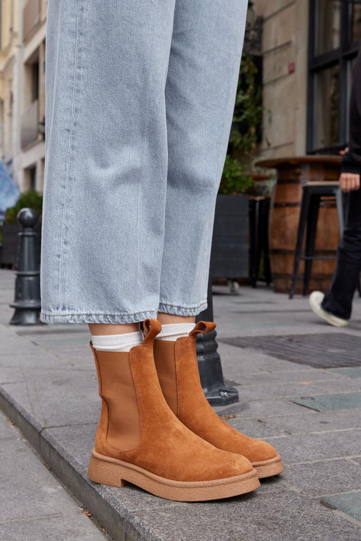 Amy Taba Hakiki Süet Kadın Bot