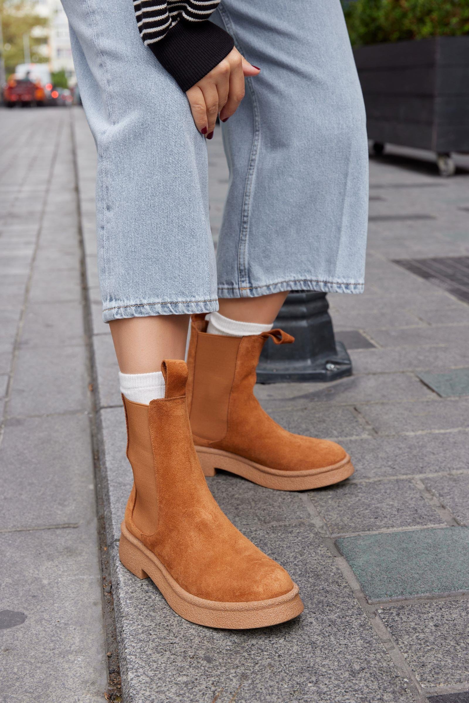 Amy Taba Hakiki Süet Kadın Bot