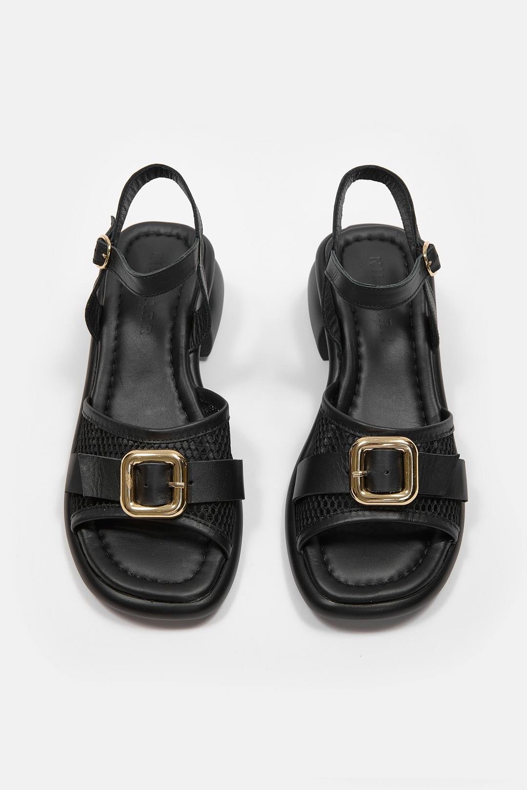 Annika Siyah Hakiki Deri Fileli Kısa Topuklu Sandalet