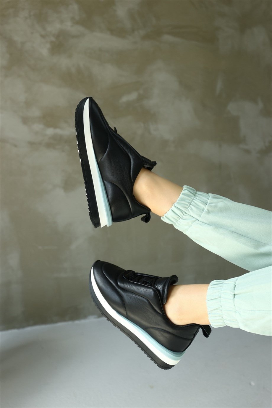  Balla Black Leather Women's Sneaker