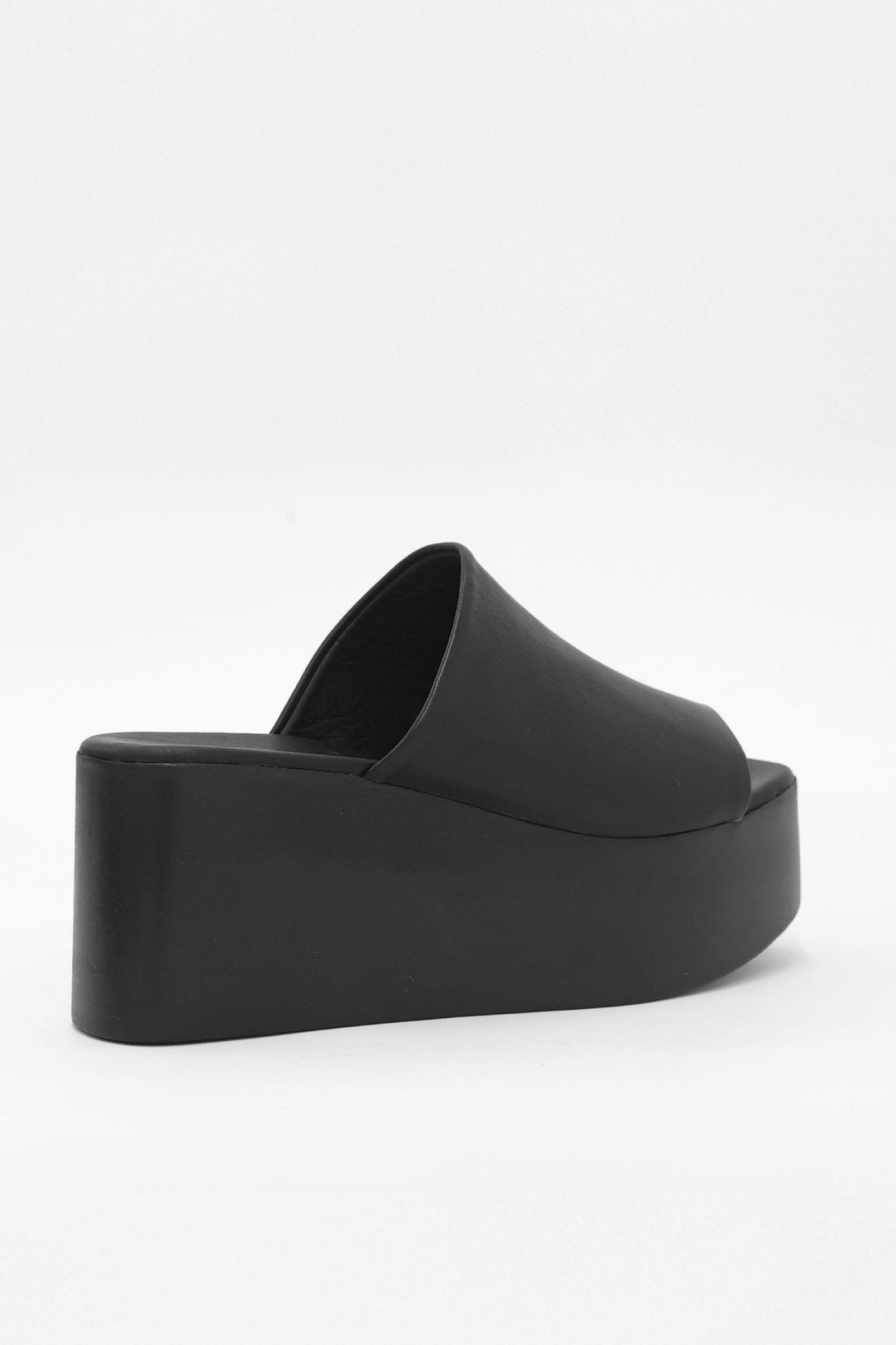 Ballon Siyah Hakiki Deri Topuklu Terlik