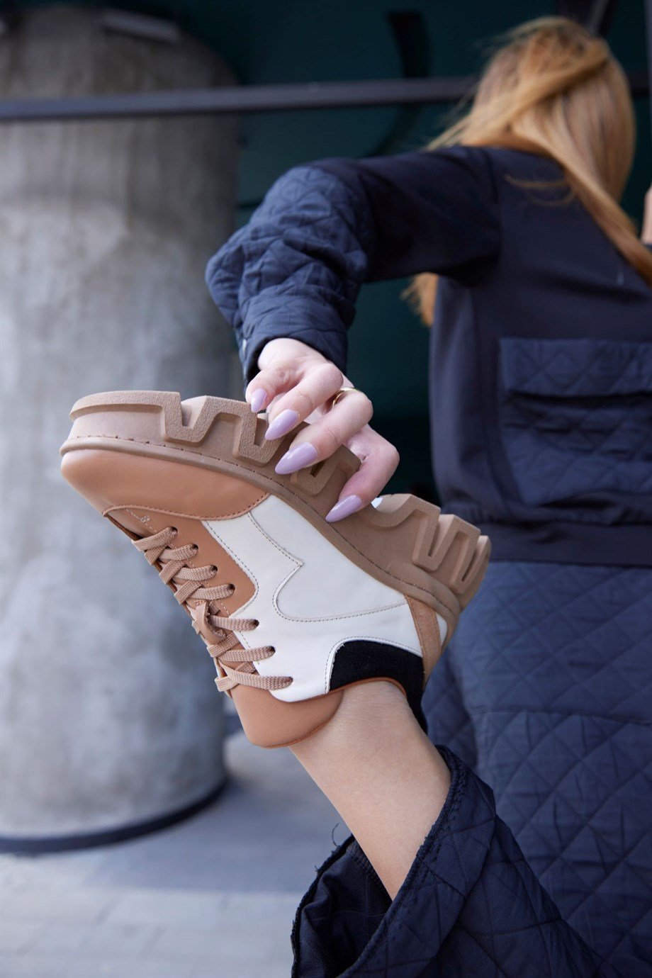 Barbara Taba Hakiki Deri Kalın Tabanlı Kadın Sneaker