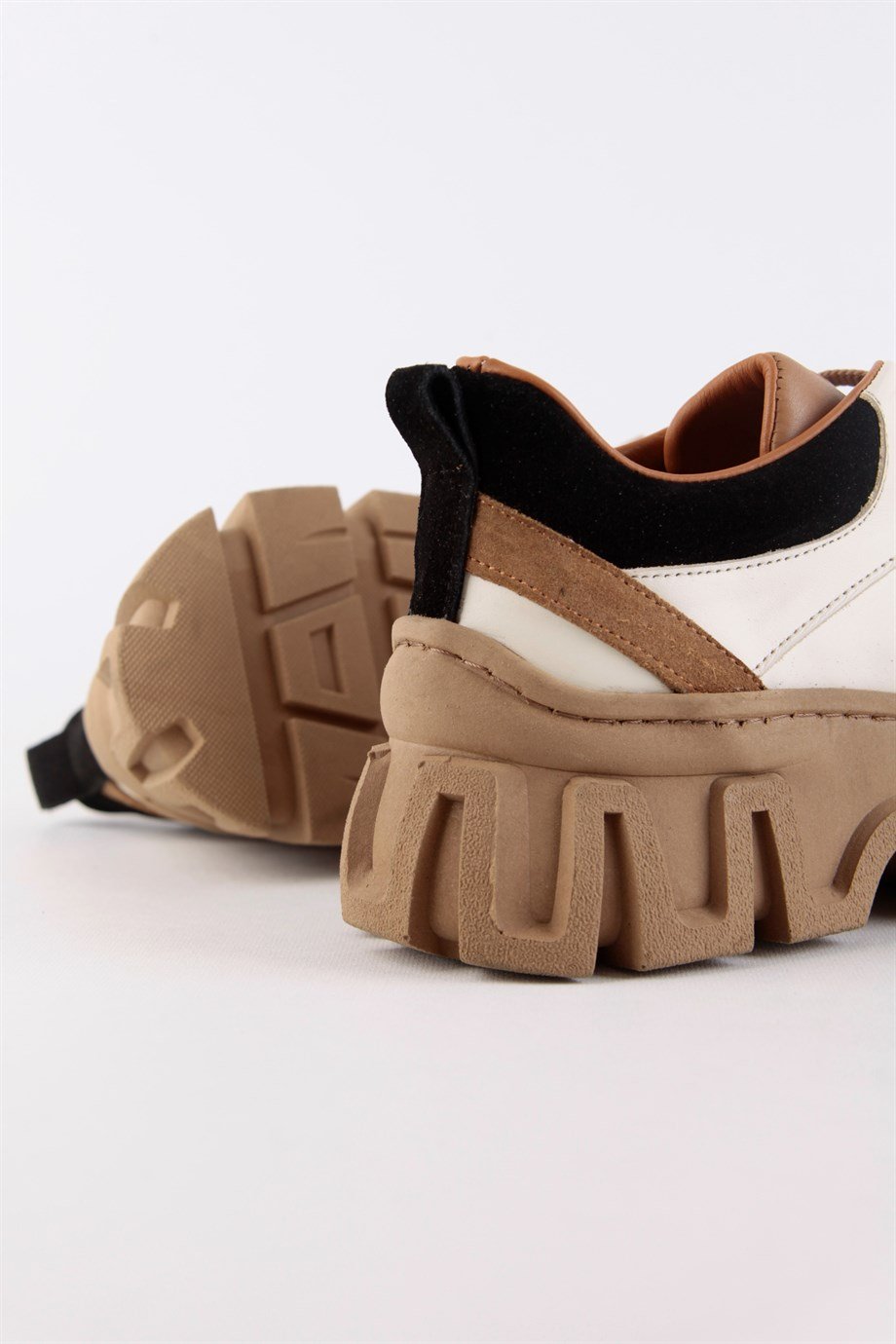 Barbara Taba Hakiki Deri Kalın Tabanlı Kadın Sneaker