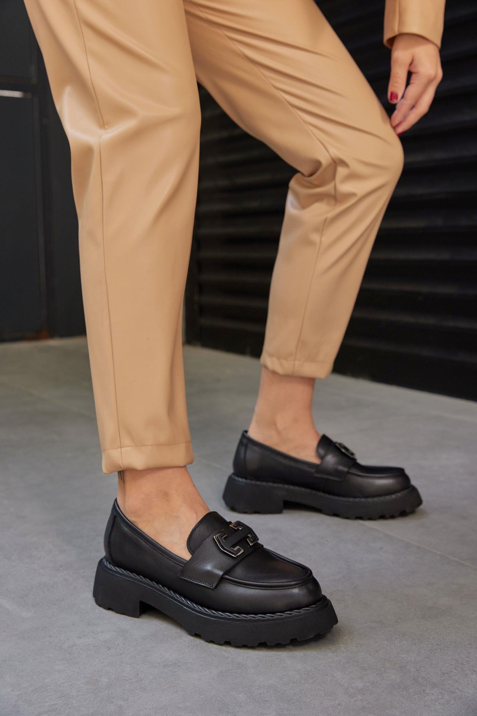 Becky Siyah Hakiki Deri Kadın Loafer