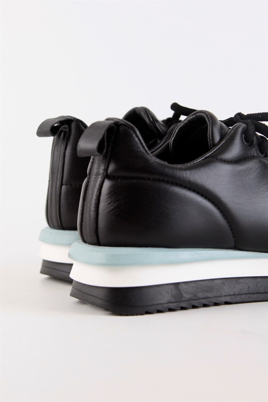 Belenis Siyah Hakiki Deri Kadın Sneaker
