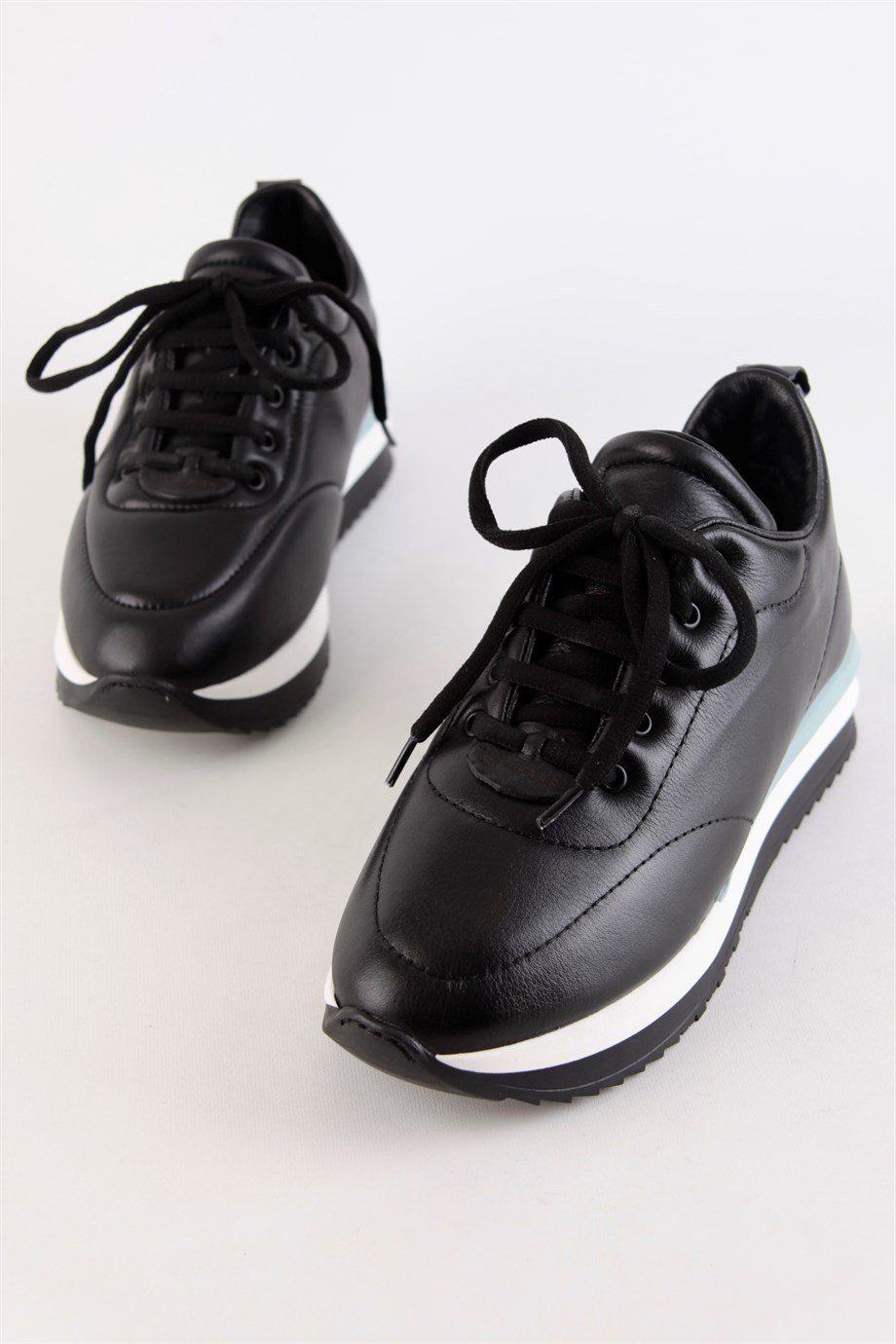 Belenis Siyah Hakiki Deri Kadın Sneaker