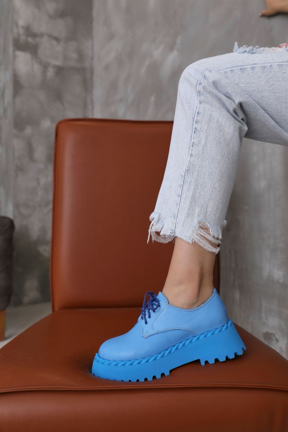 Bloom Mavi Hakiki Deri Bağcıklı Kadın Loafer