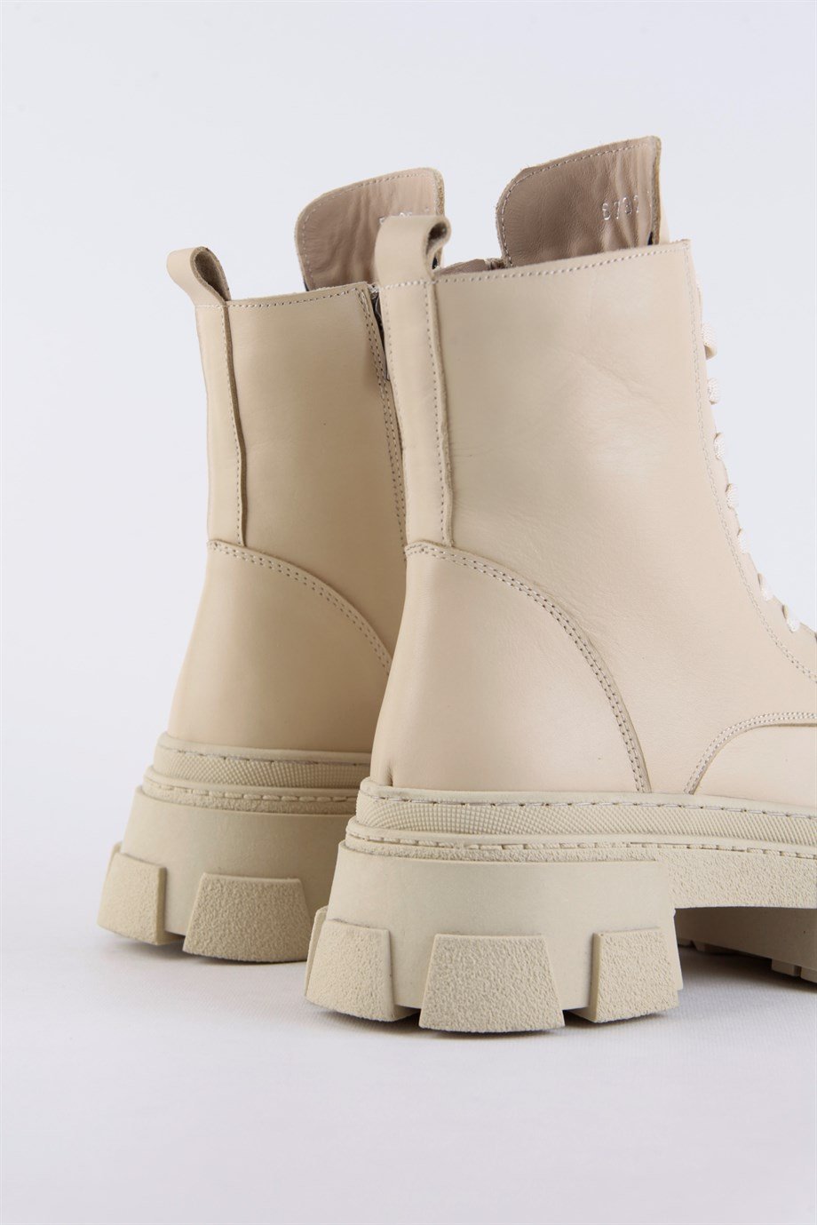 Brella Bej Hakiki Deri Kalın Tabanlı Kadın Bot