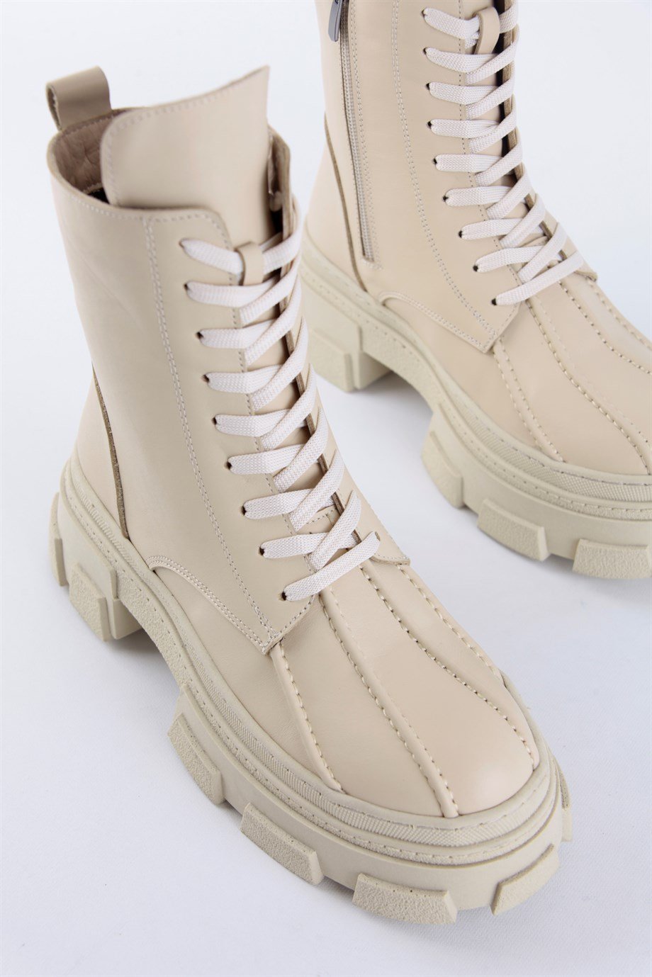 Brella Bej Hakiki Deri Kalın Tabanlı Kadın Bot