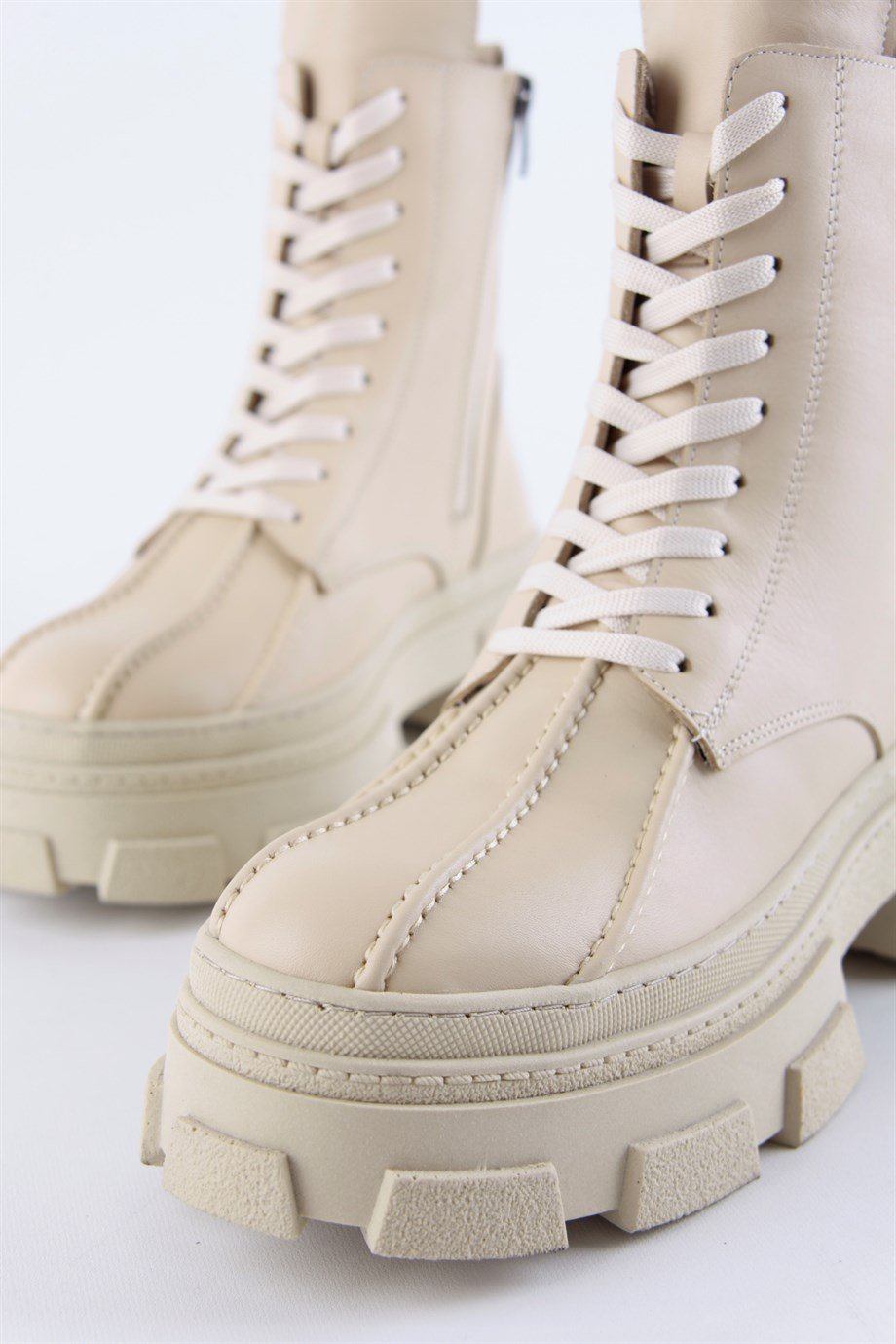 Brella Bej Hakiki Deri Kalın Tabanlı Kadın Bot