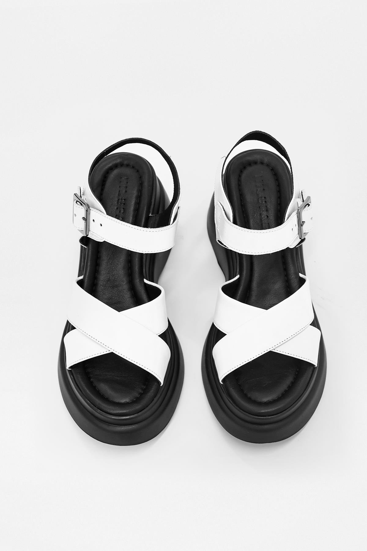 Bride Beyaz Hakiki Deri Topuklu Kadın Sandalet