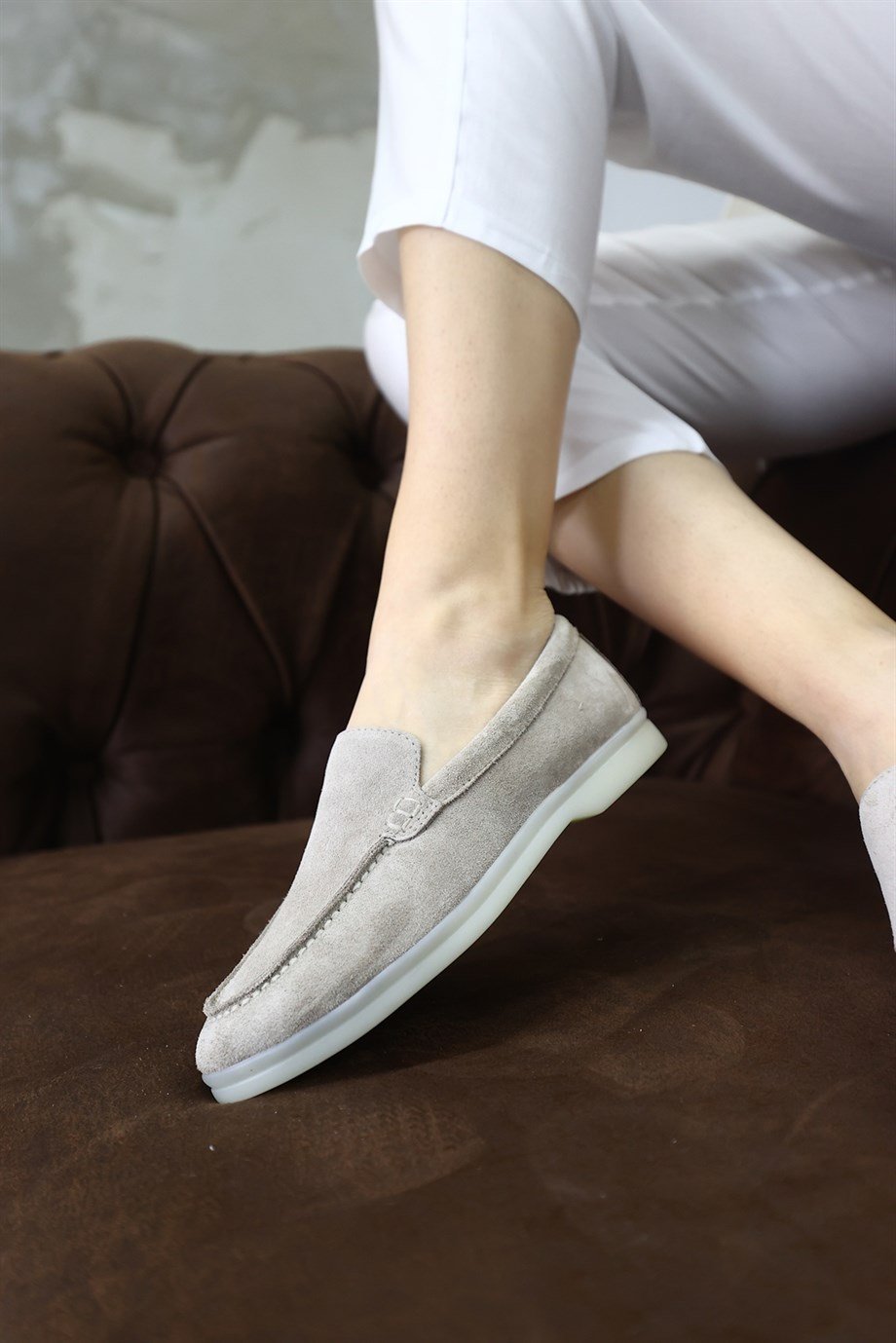 Джамелиа Женская Бежевая Повседневная Обувь из Натуральной Замши 