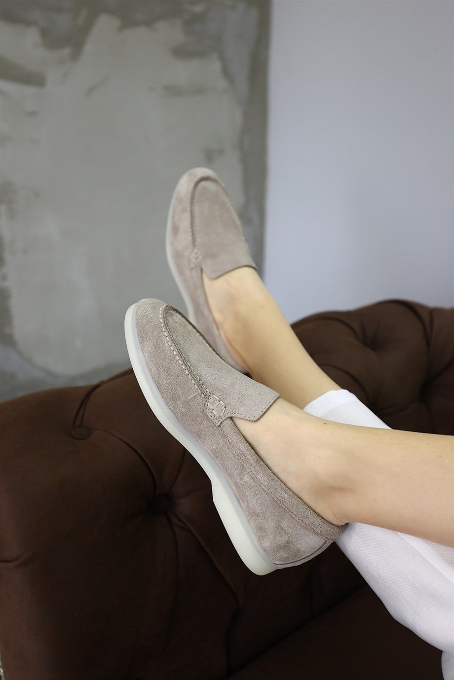 Джамелиа Женская Бежевая Повседневная Обувь из Натуральной Замши 